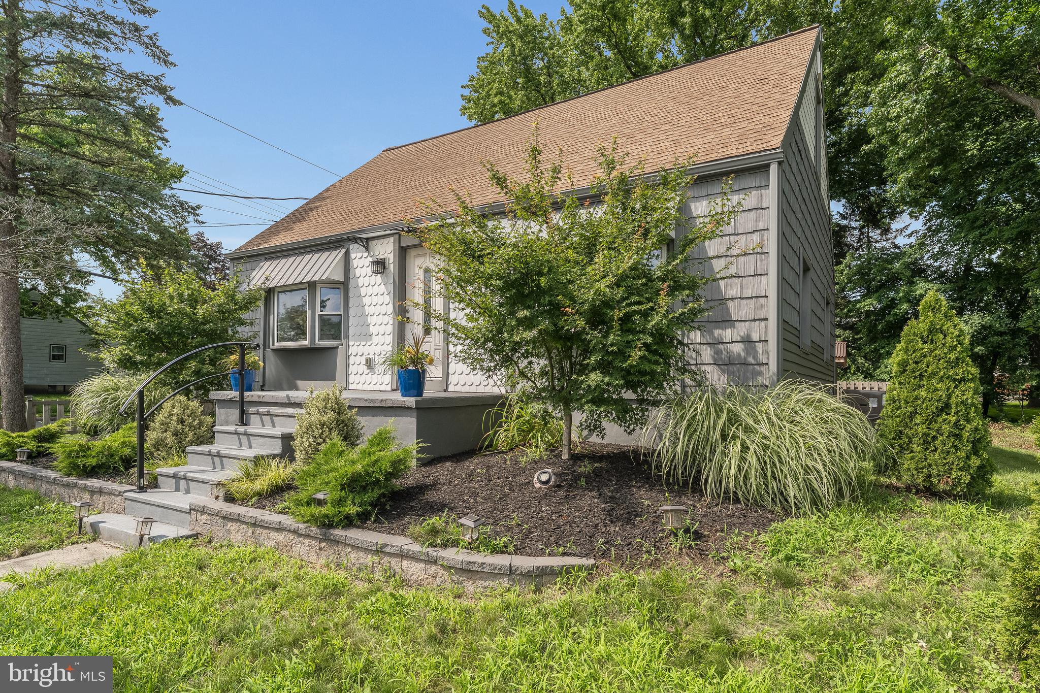 28 SLOAN AVENUE