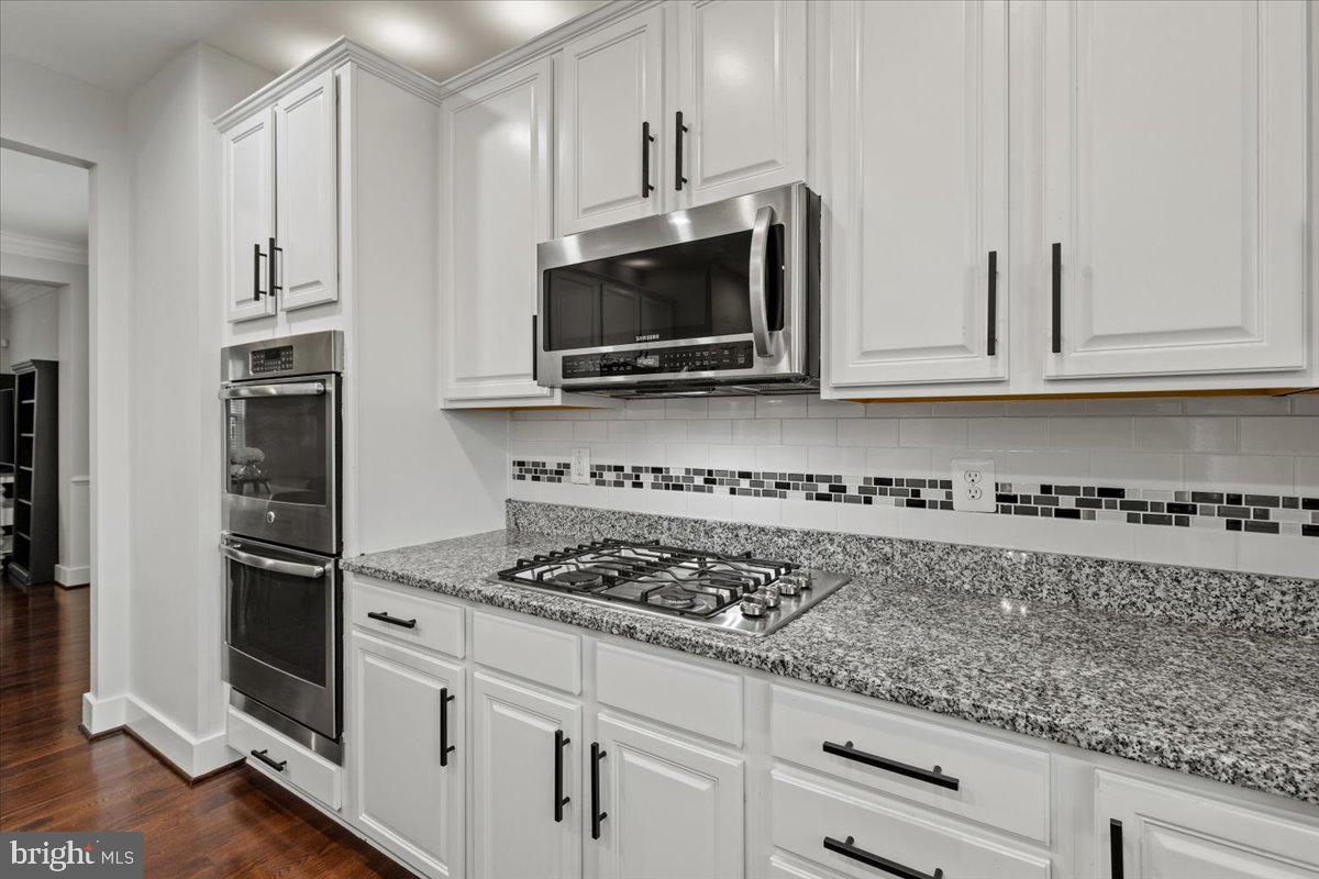 BALMORAL - Residential