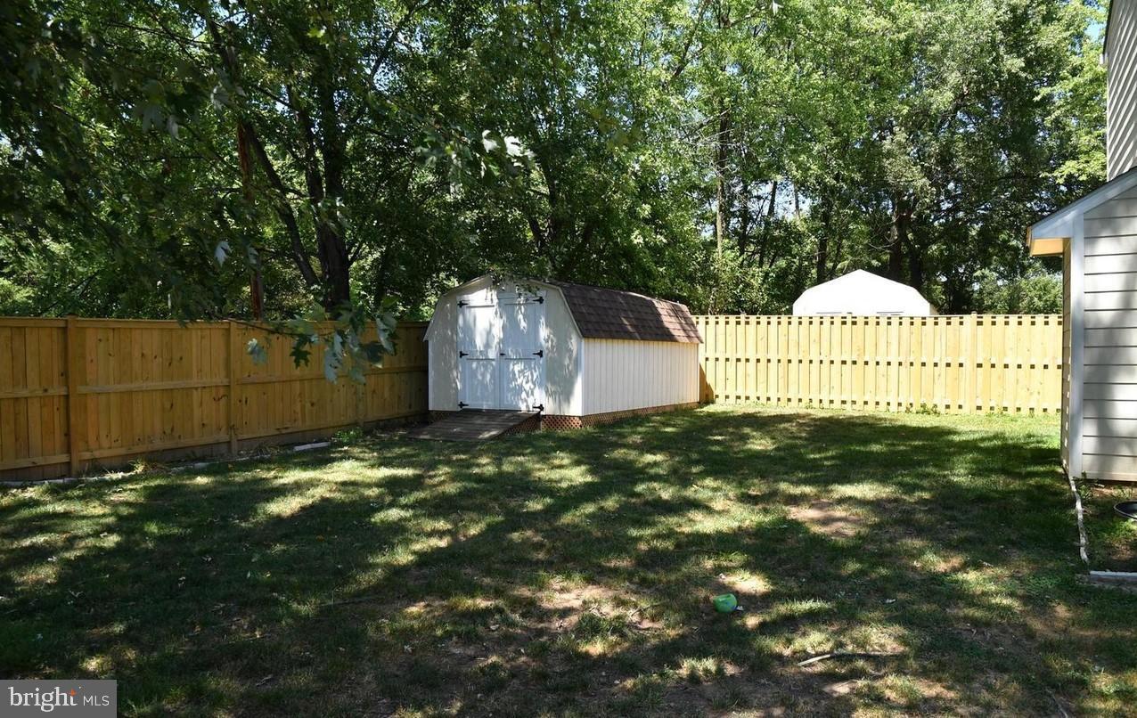 KINGSTON CHASE - Residential Lease