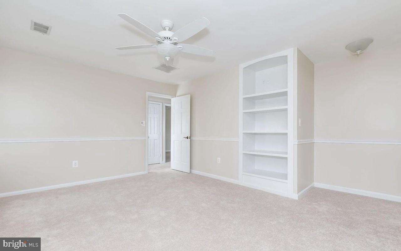 KINGSTON CHASE - Residential Lease