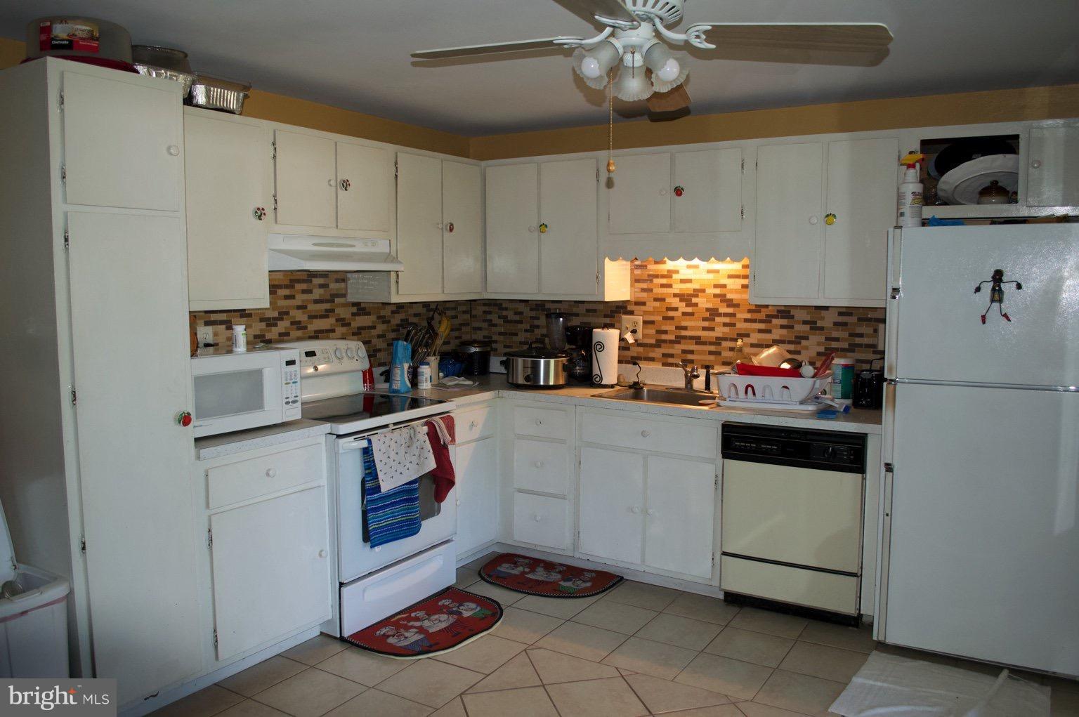 PINEFIELD - Residential Lease