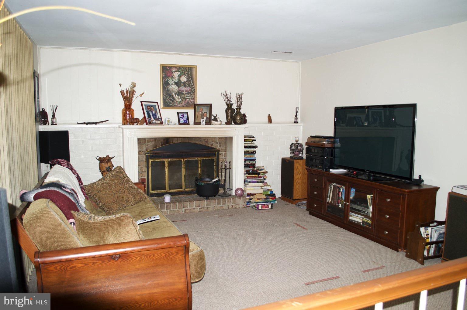 PINEFIELD - Residential Lease