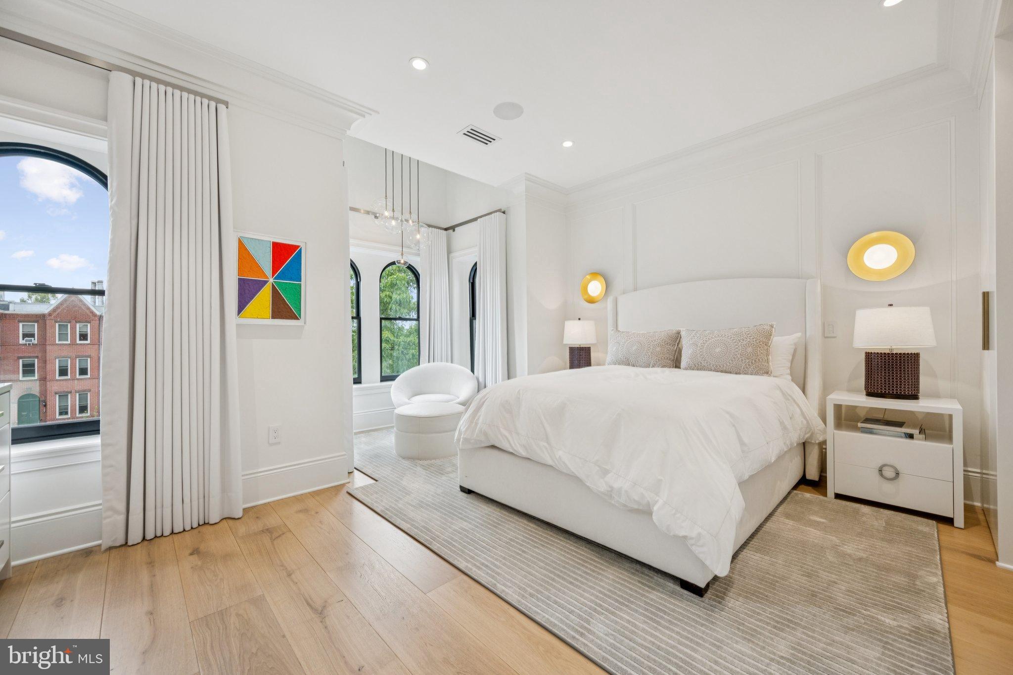 CAPITOL HILL - Residential