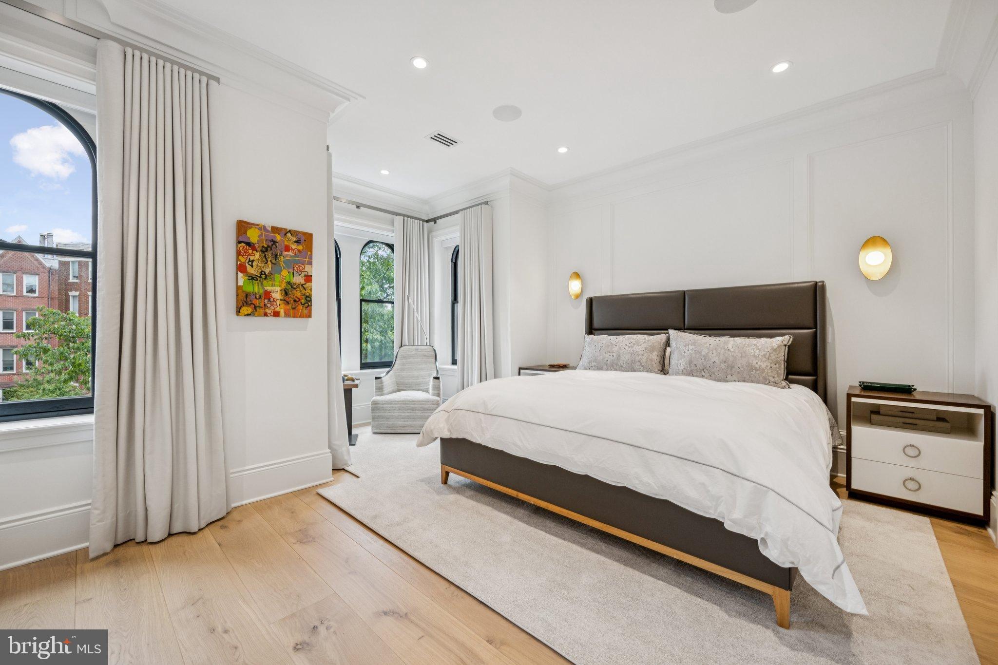 CAPITOL HILL - Residential