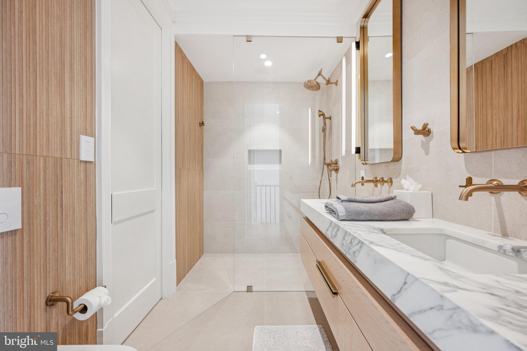 CAPITOL HILL - Residential