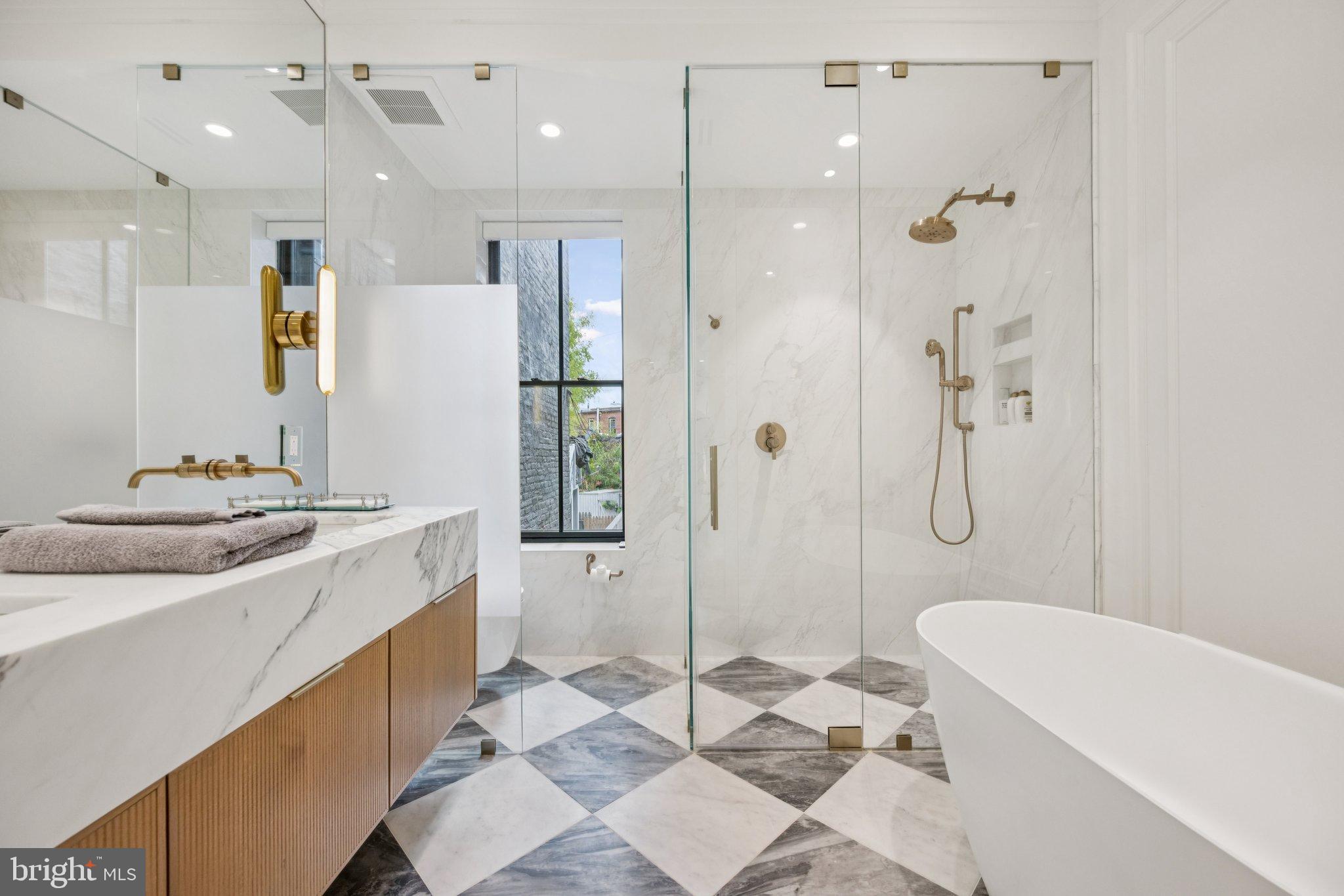 CAPITOL HILL - Residential