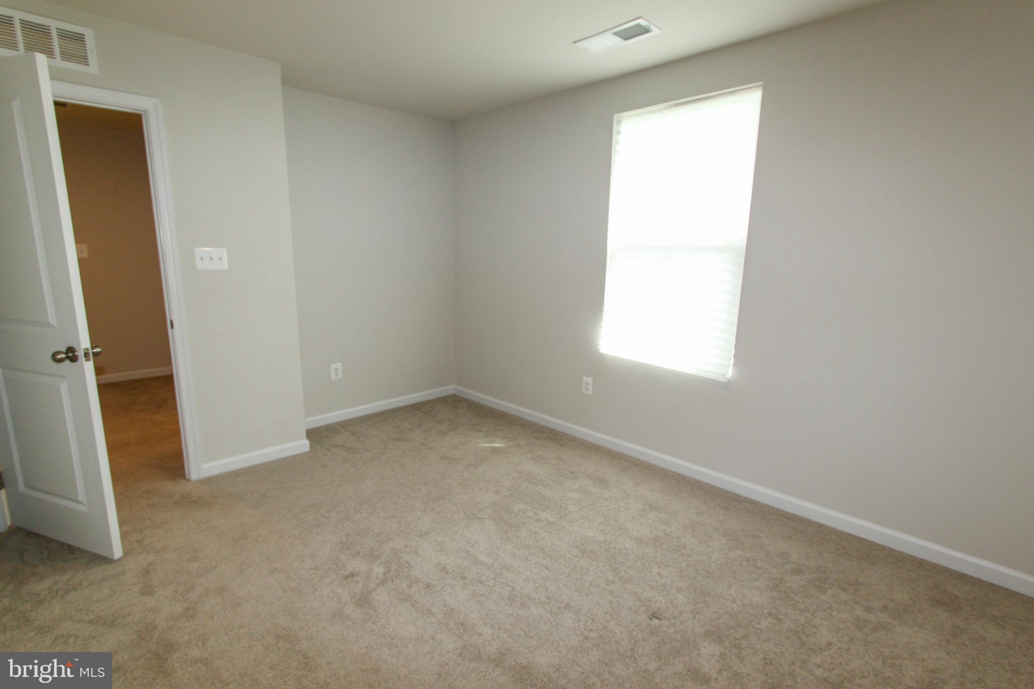 CHANDLERS GLEN - Residential Lease