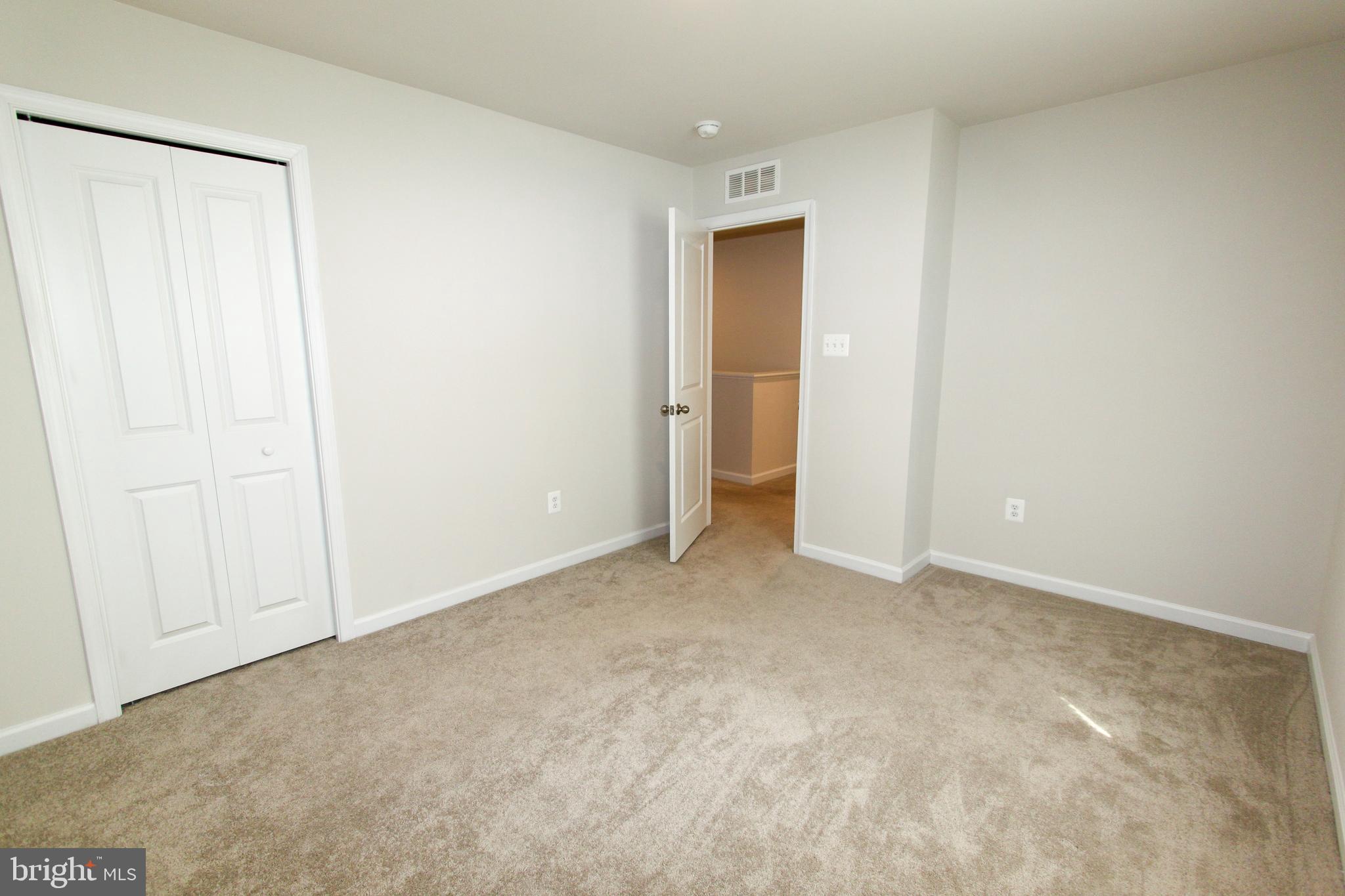 CHANDLERS GLEN - Residential Lease