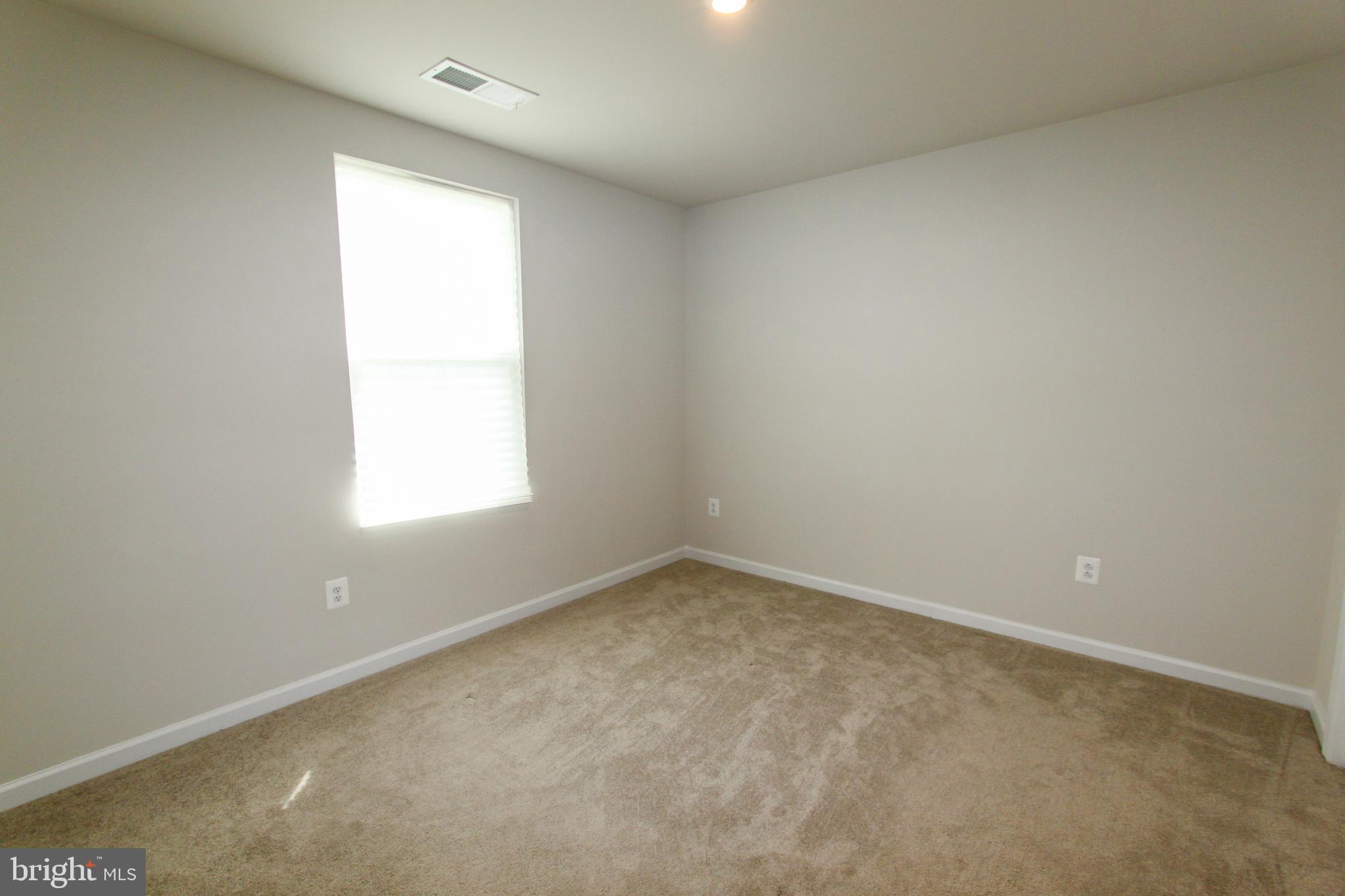 CHANDLERS GLEN - Residential Lease