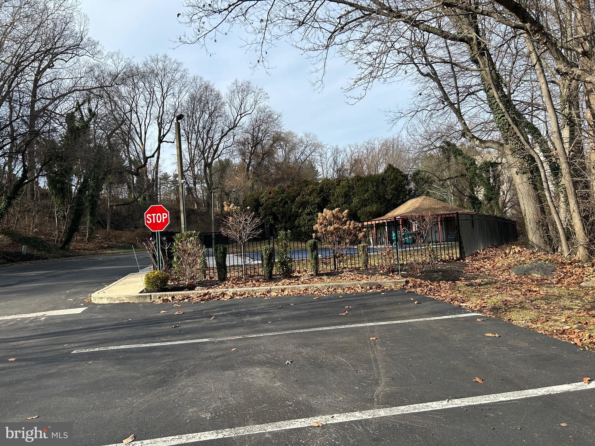 800 AVONDALE ROAD 7M