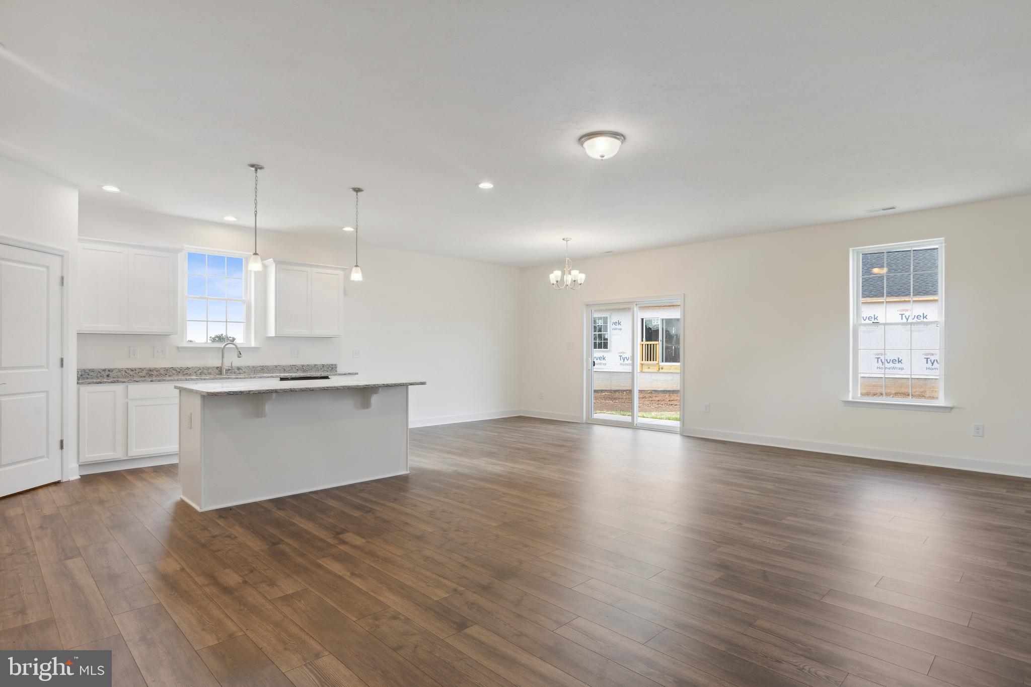 19 TANAGER COURT C15