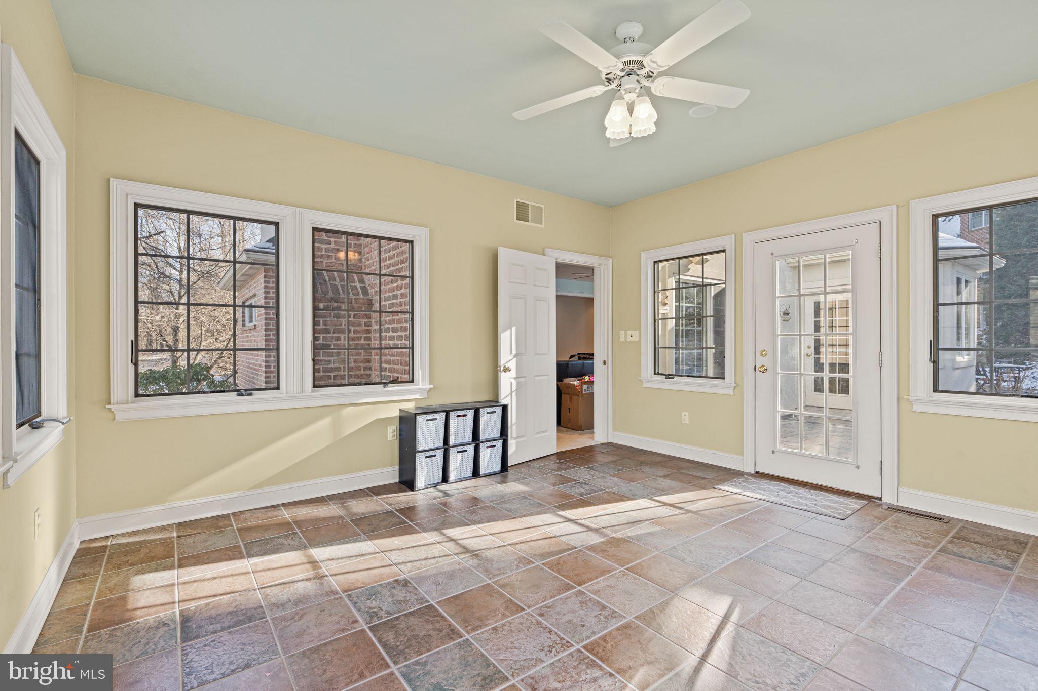 SHADY HILL ESTATES - Residential