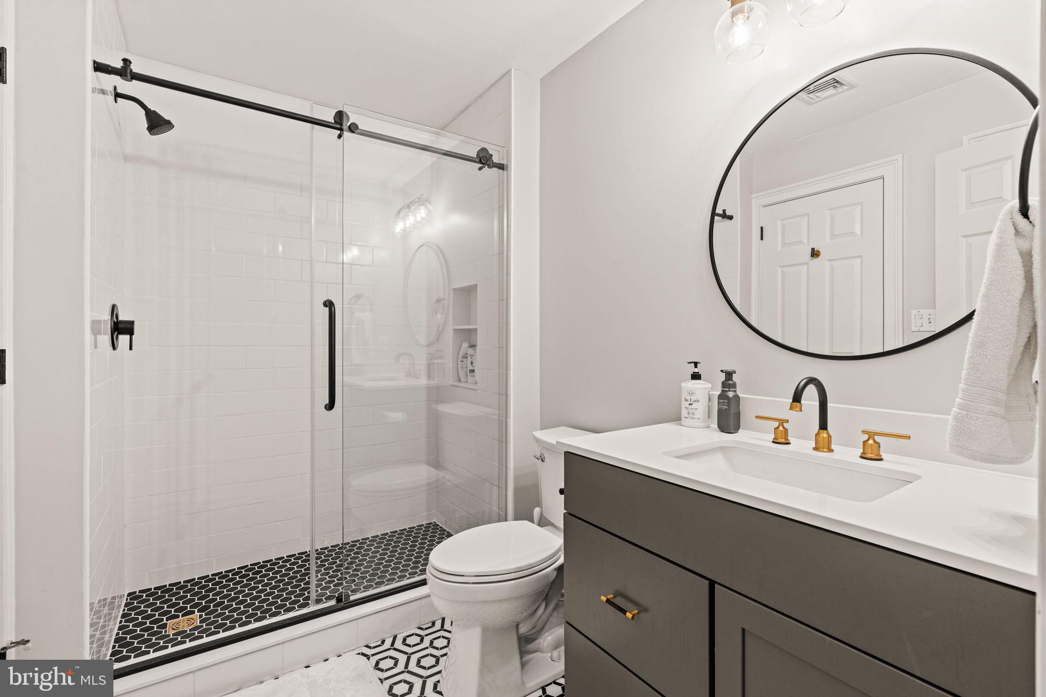 SHADY HILL ESTATES - Residential