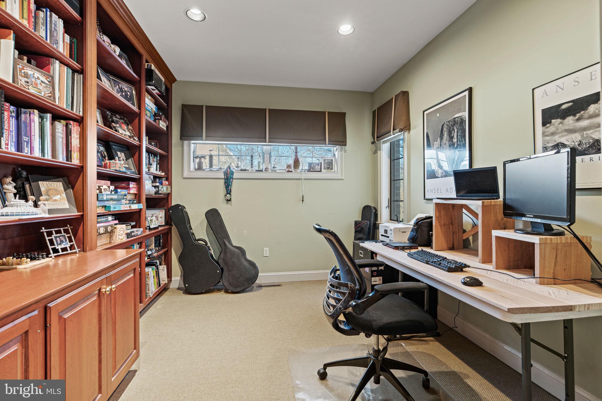 SHADY HILL ESTATES - Residential