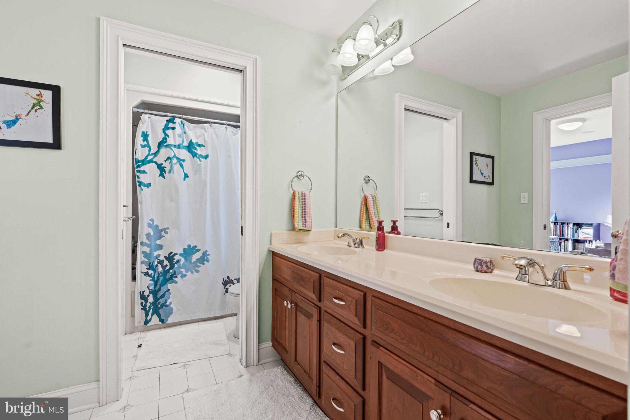 SHADY HILL ESTATES - Residential