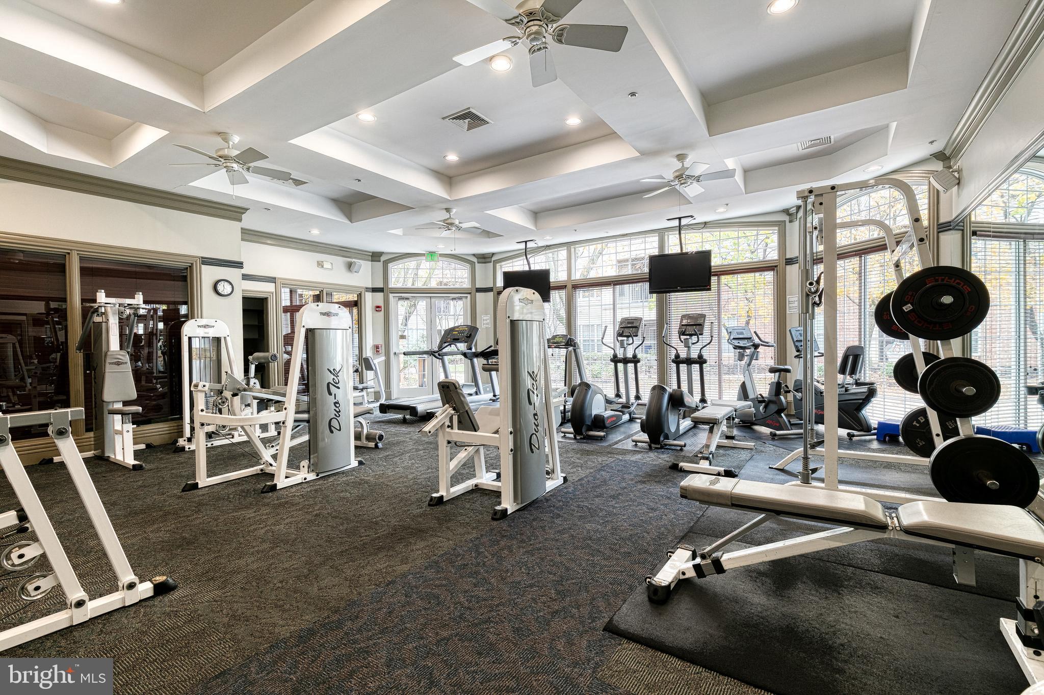 HIGH VIEW AT HUNT VALLEY - Residential