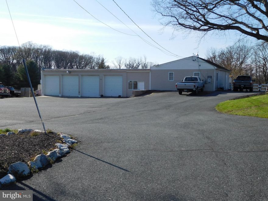 $1,000 Bonus for Contract by 11/29. Shop with Yard (10130) , BM  Zoned with Brick Rancher (10132)  on large split zoned  parcel , 4.3 acres . Opportunity   for business/ home combo  or dwelling rental.  Home has new kitchen,  2  Frpl. 2 bdrm .2 bath .1 garage, pool.  Also available  is 10126  Bird River , dwelling on  BM parcel.  Buyer to verify use.  Shop rented with equipment excluded