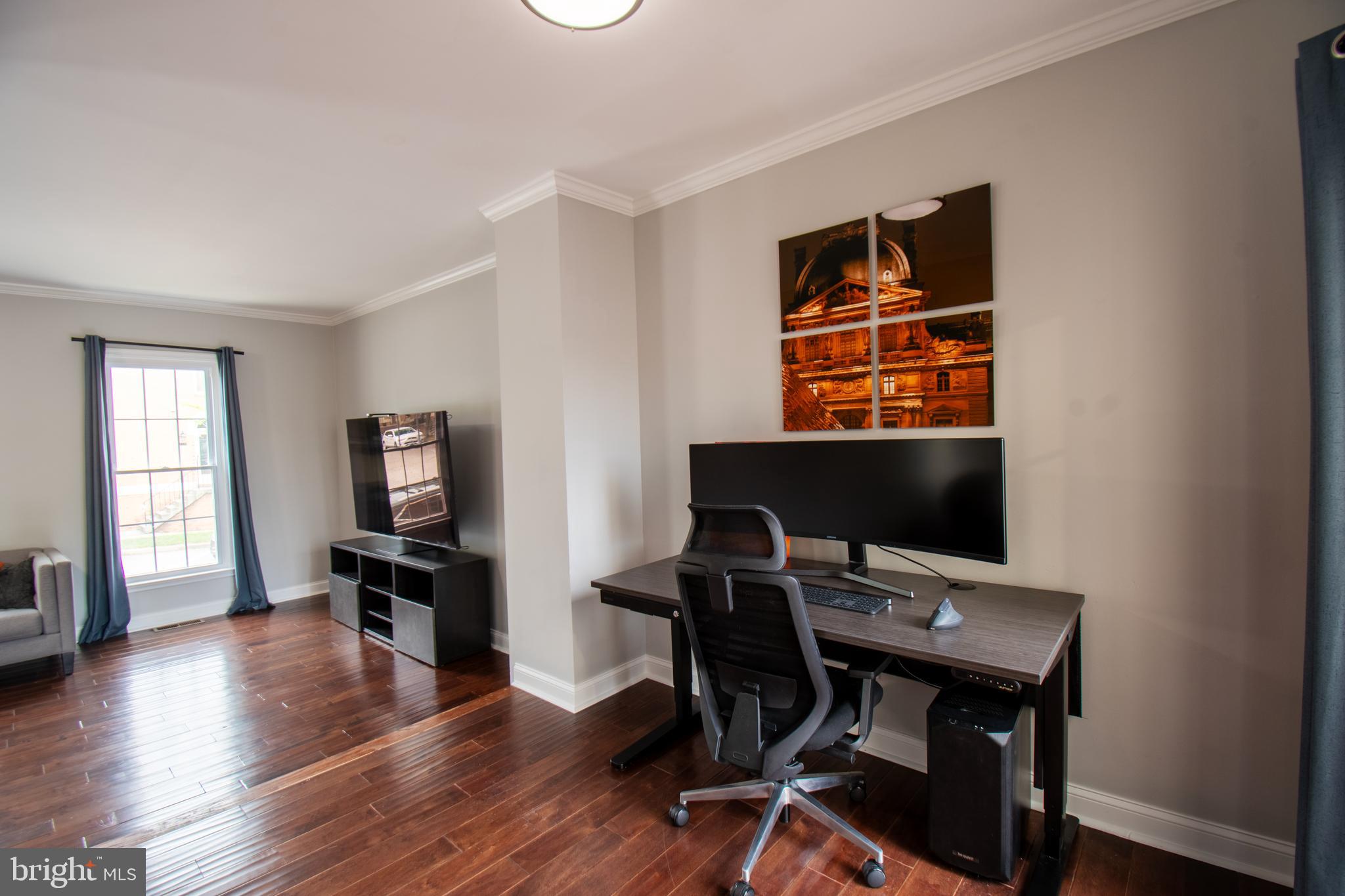 CANTON SQUARE - Residential