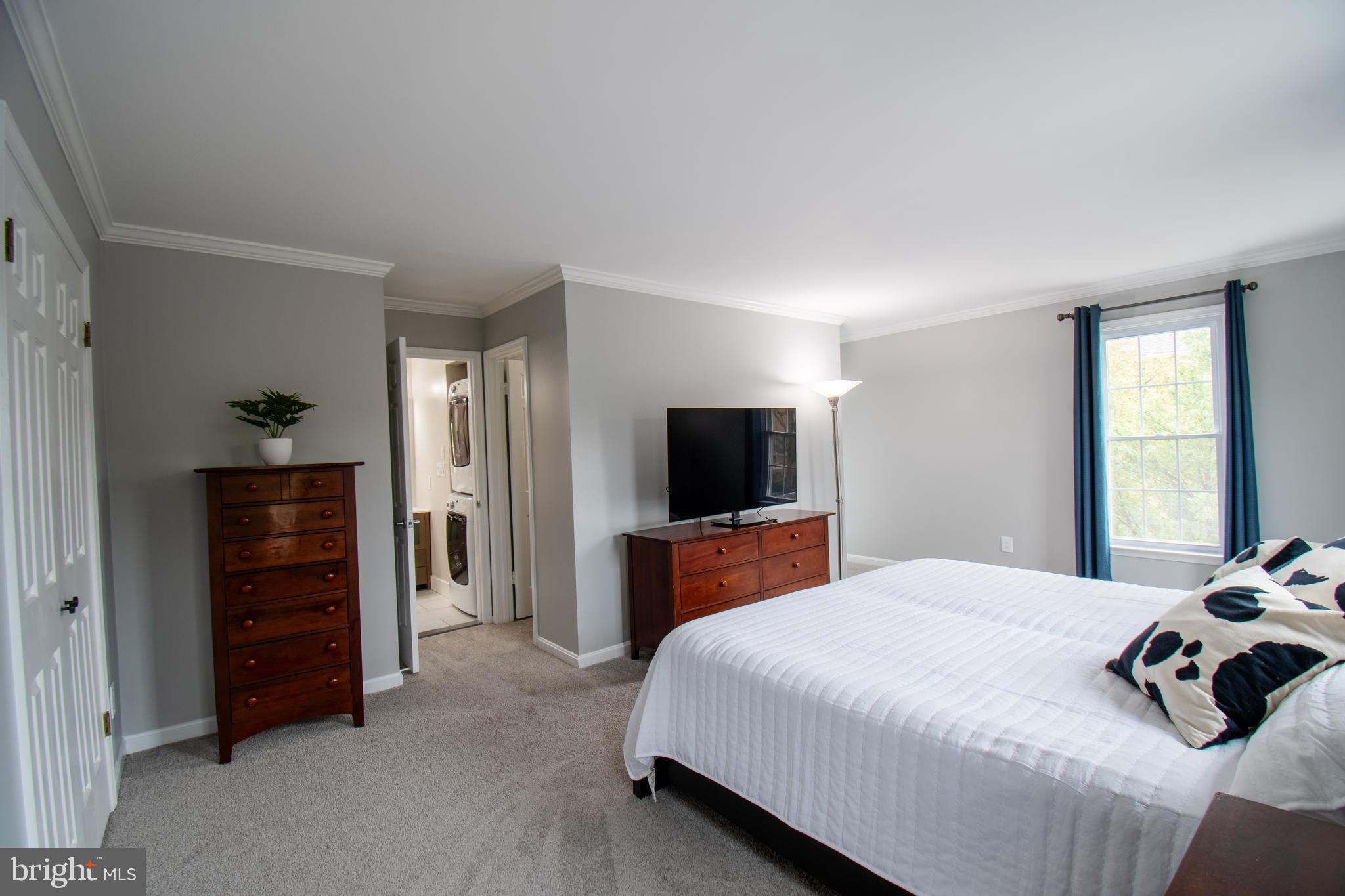 CANTON SQUARE - Residential