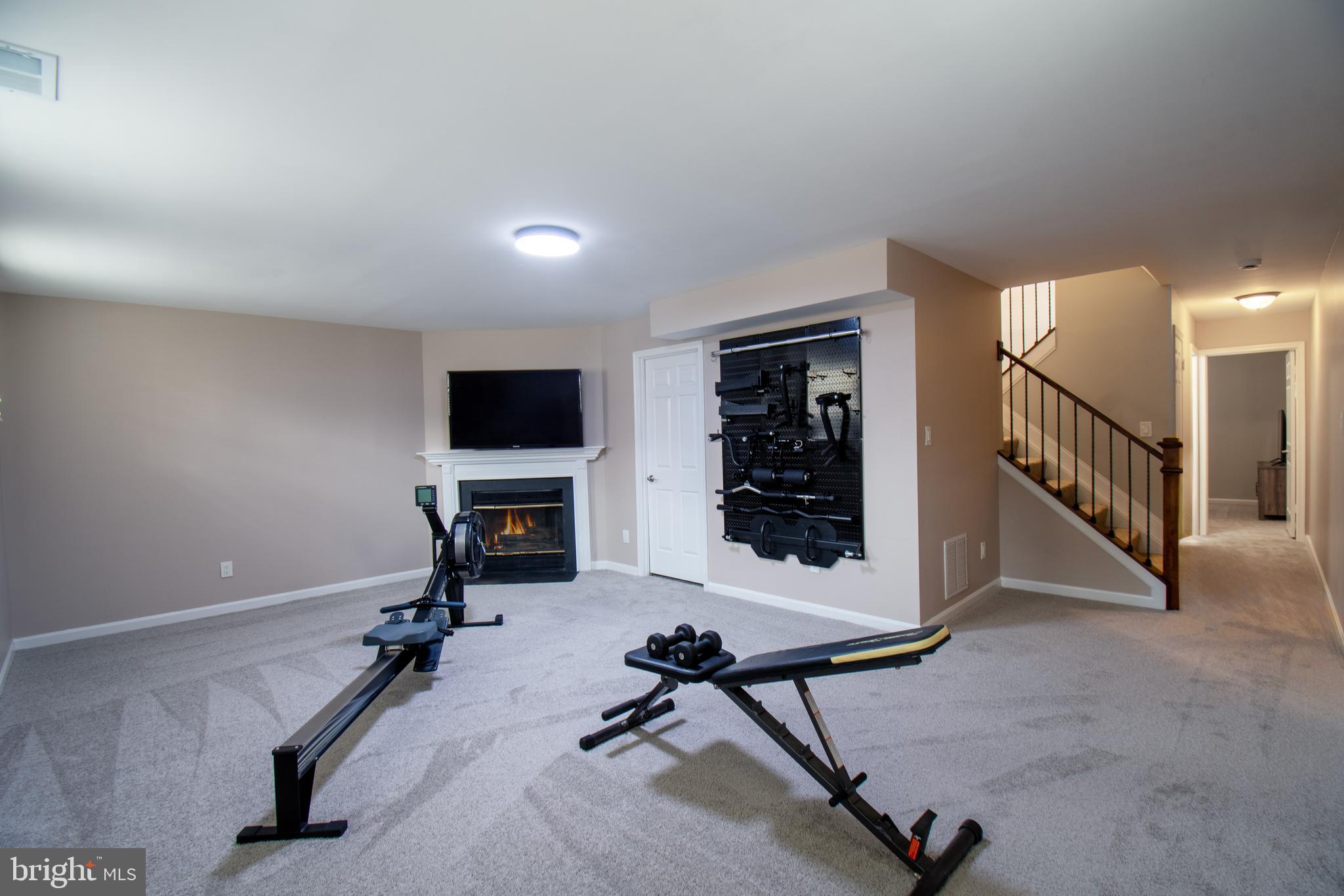 CANTON SQUARE - Residential