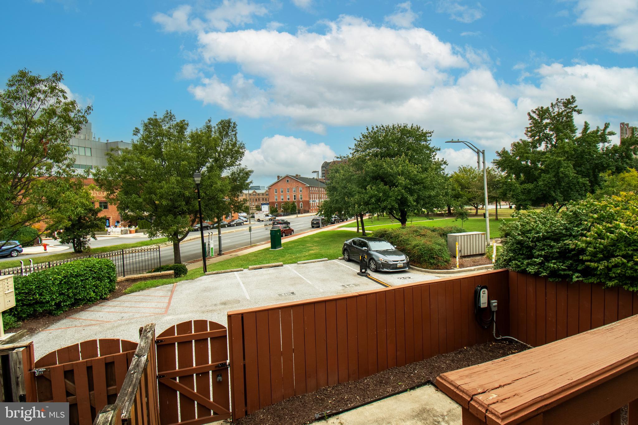 CANTON SQUARE - Residential