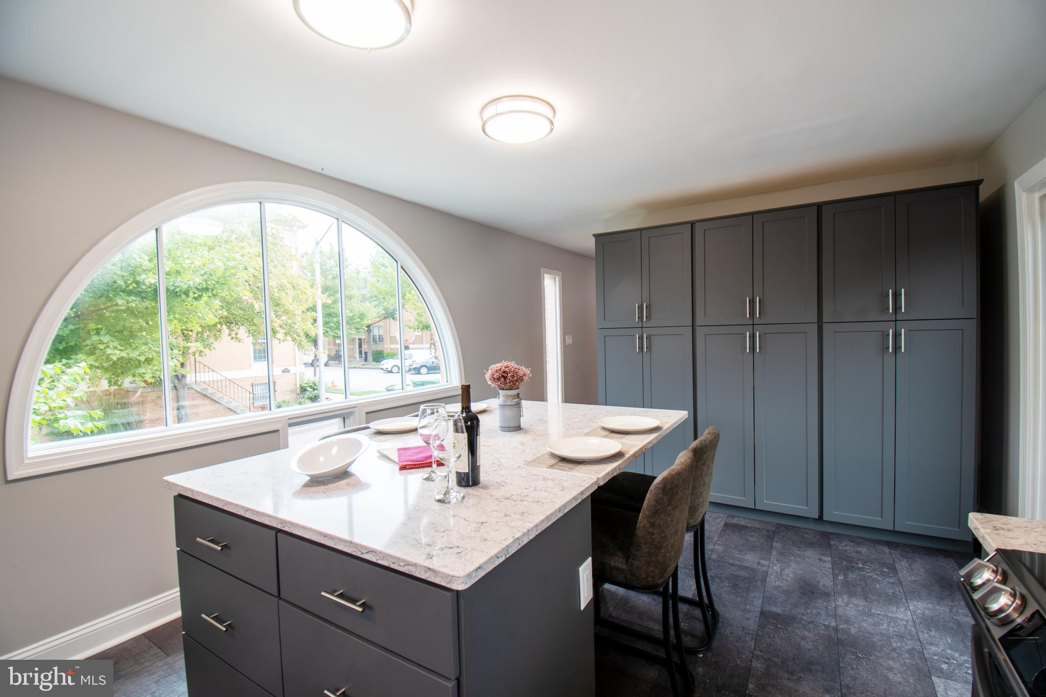CANTON SQUARE - Residential