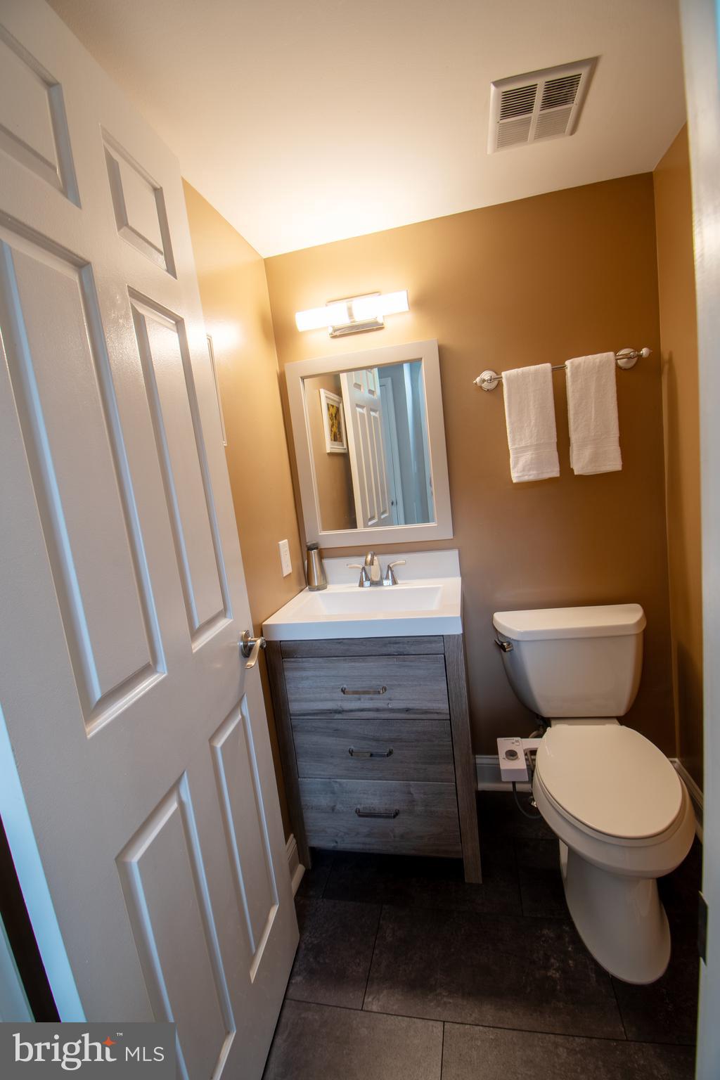 CANTON SQUARE - Residential