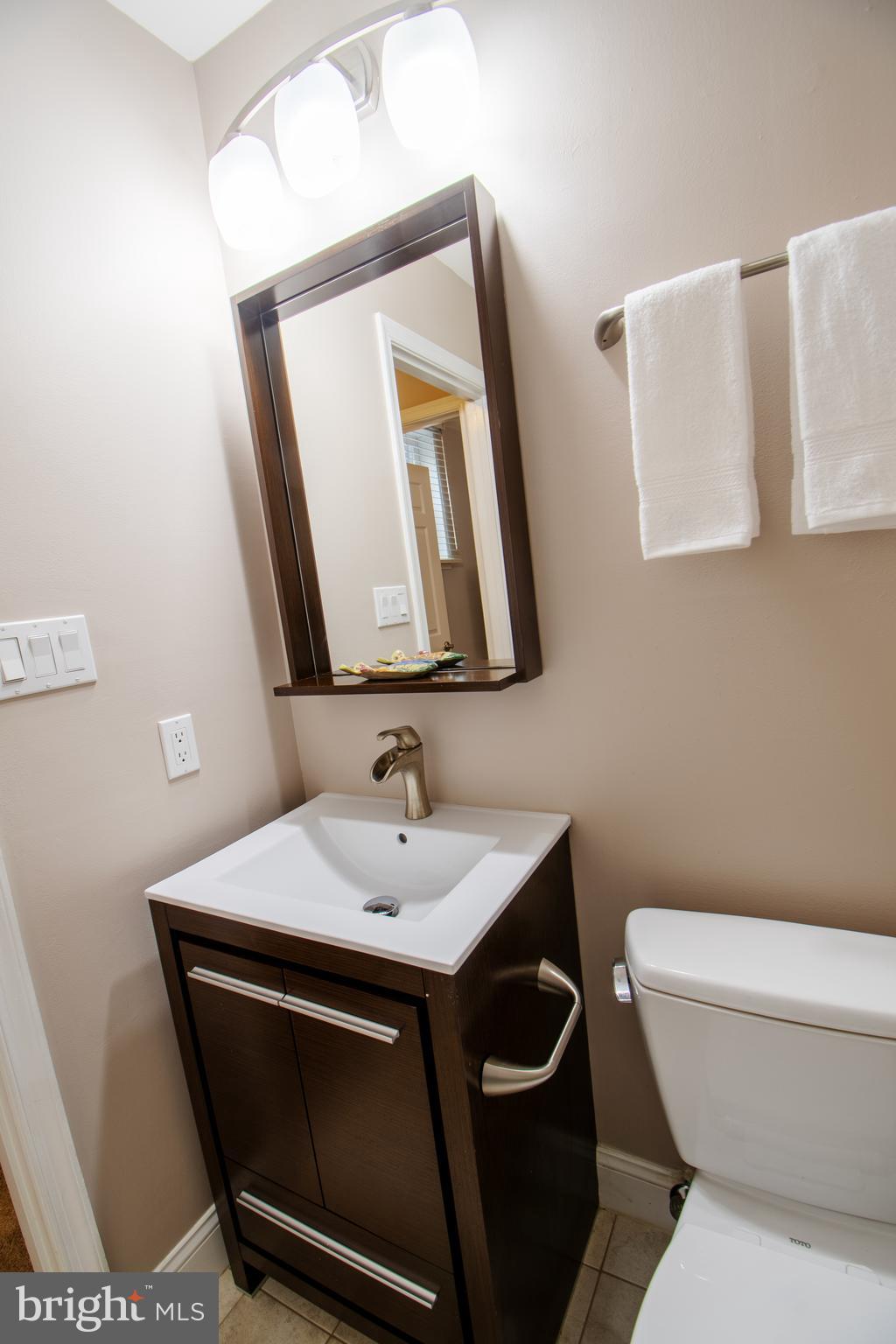 CANTON SQUARE - Residential