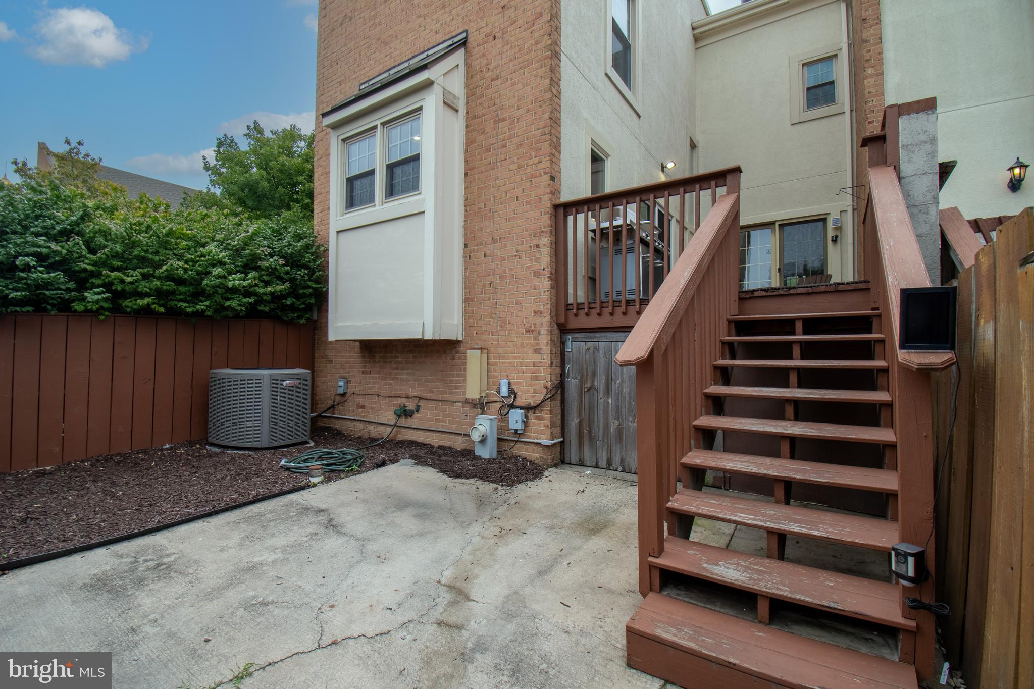 CANTON SQUARE - Residential