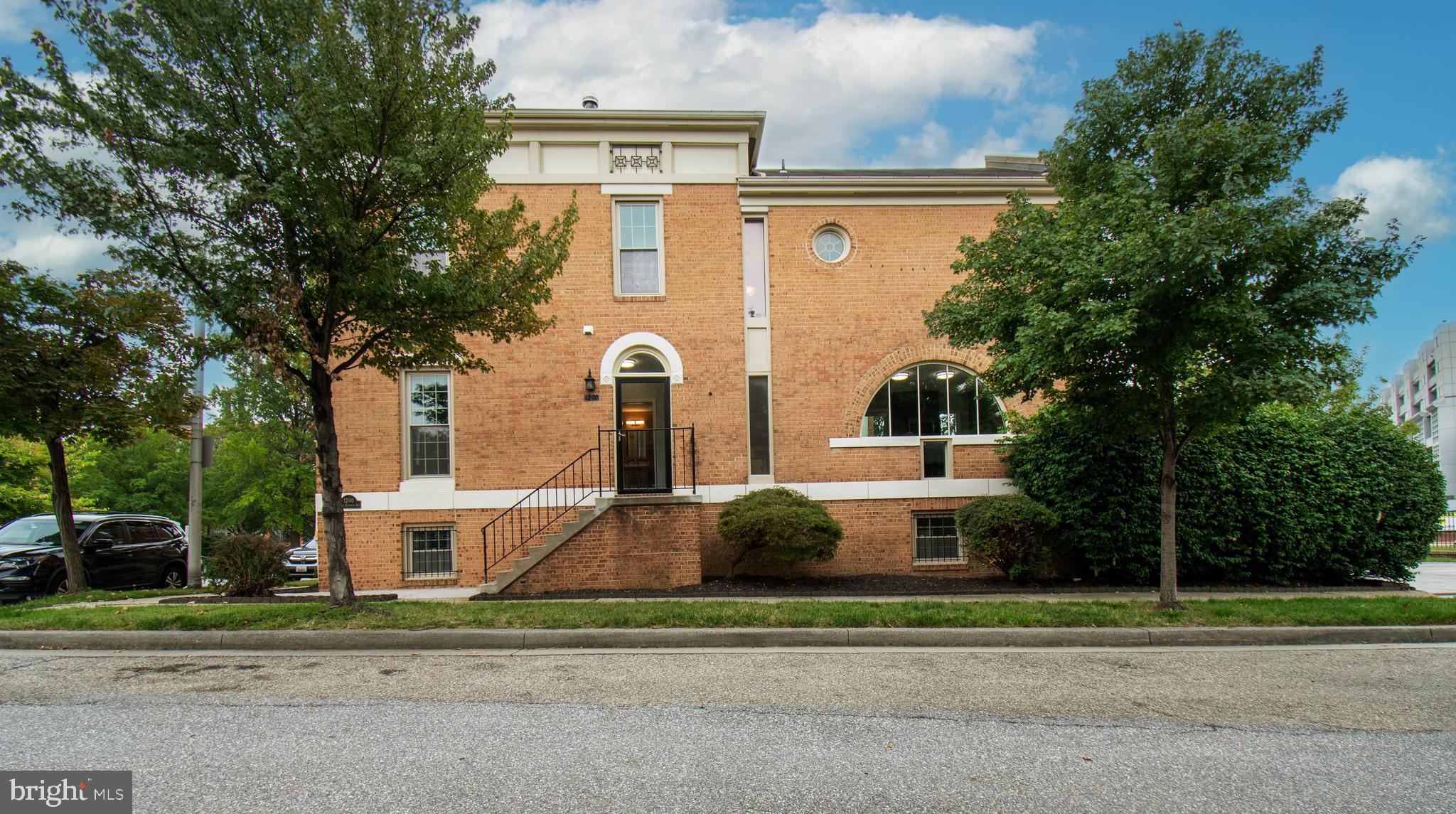 CANTON SQUARE - Residential