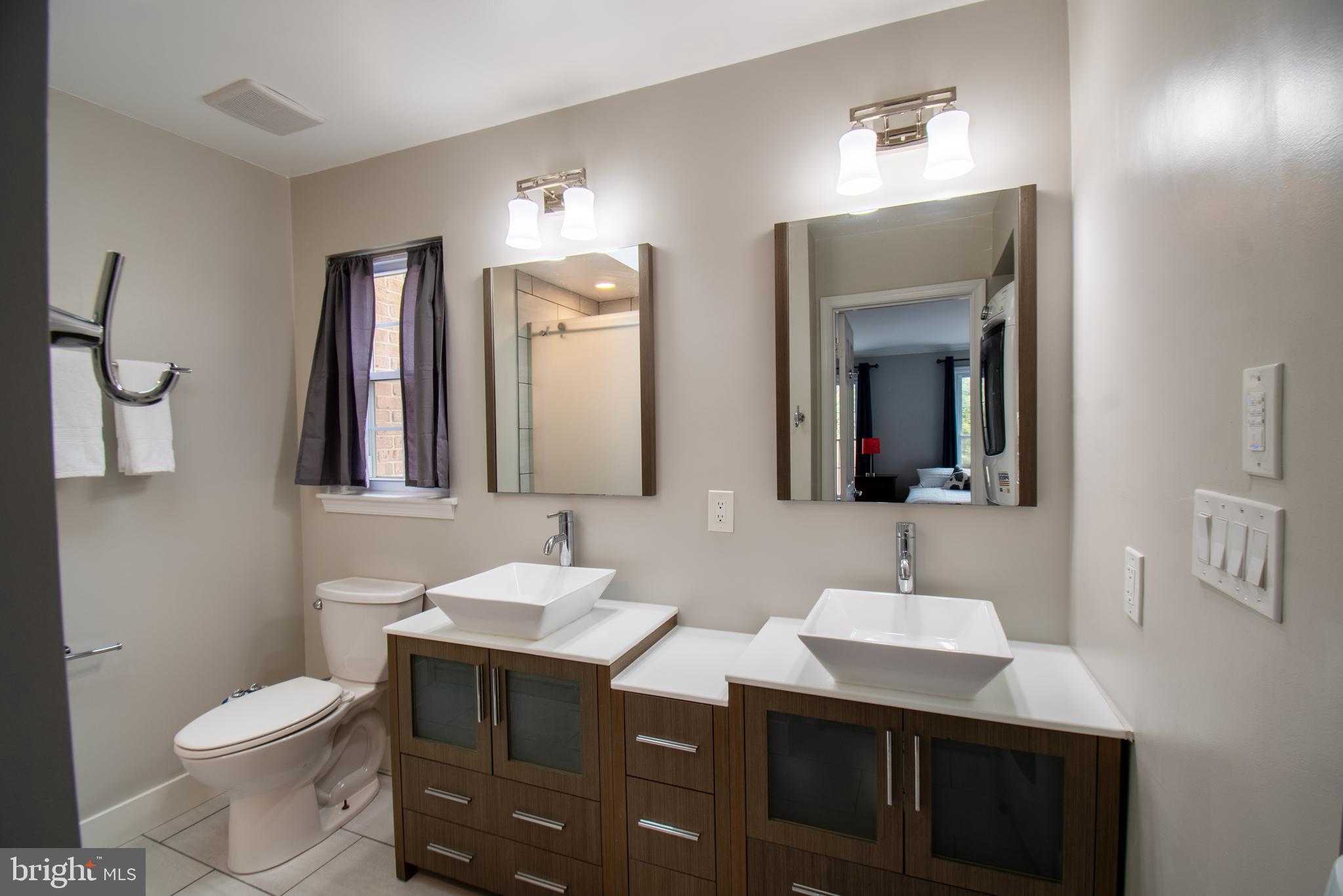 CANTON SQUARE - Residential