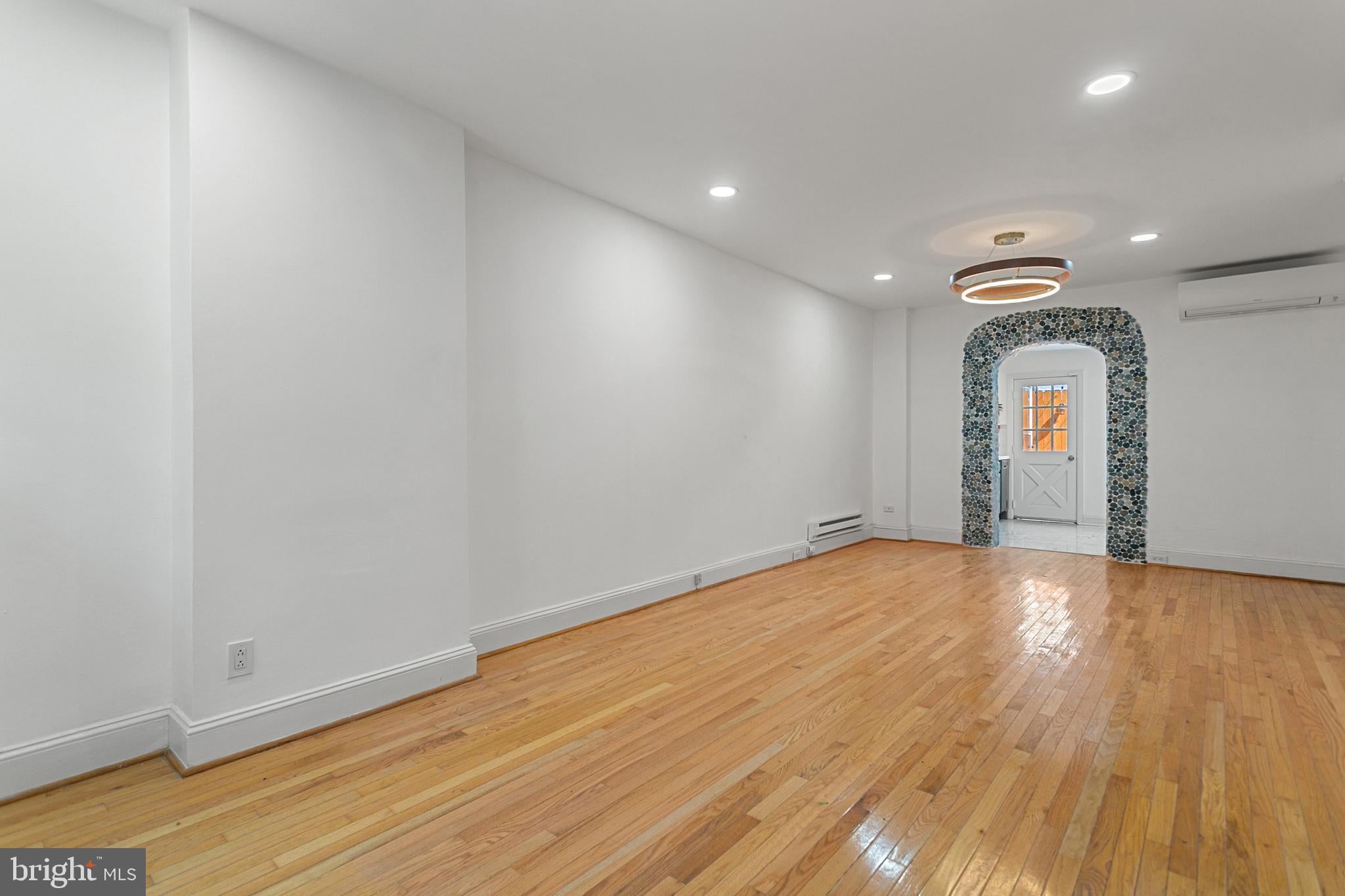 423 CROSS STREET