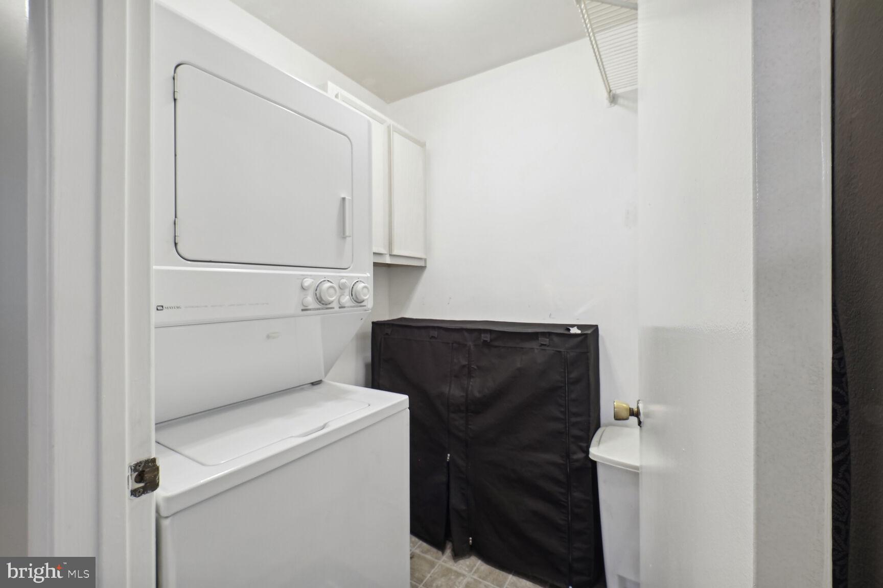 LEISURE WORLD - Residential