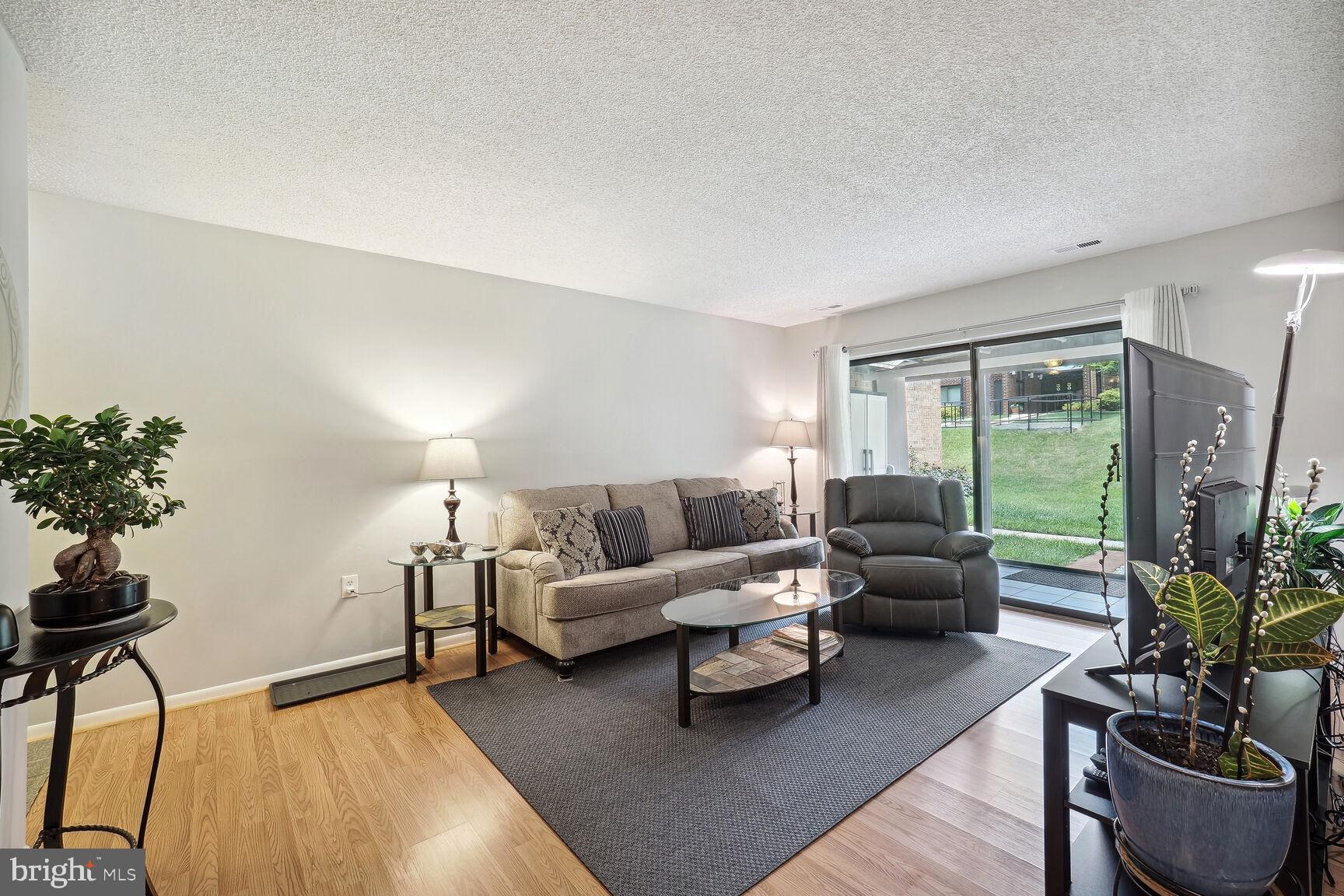 LEISURE WORLD - Residential