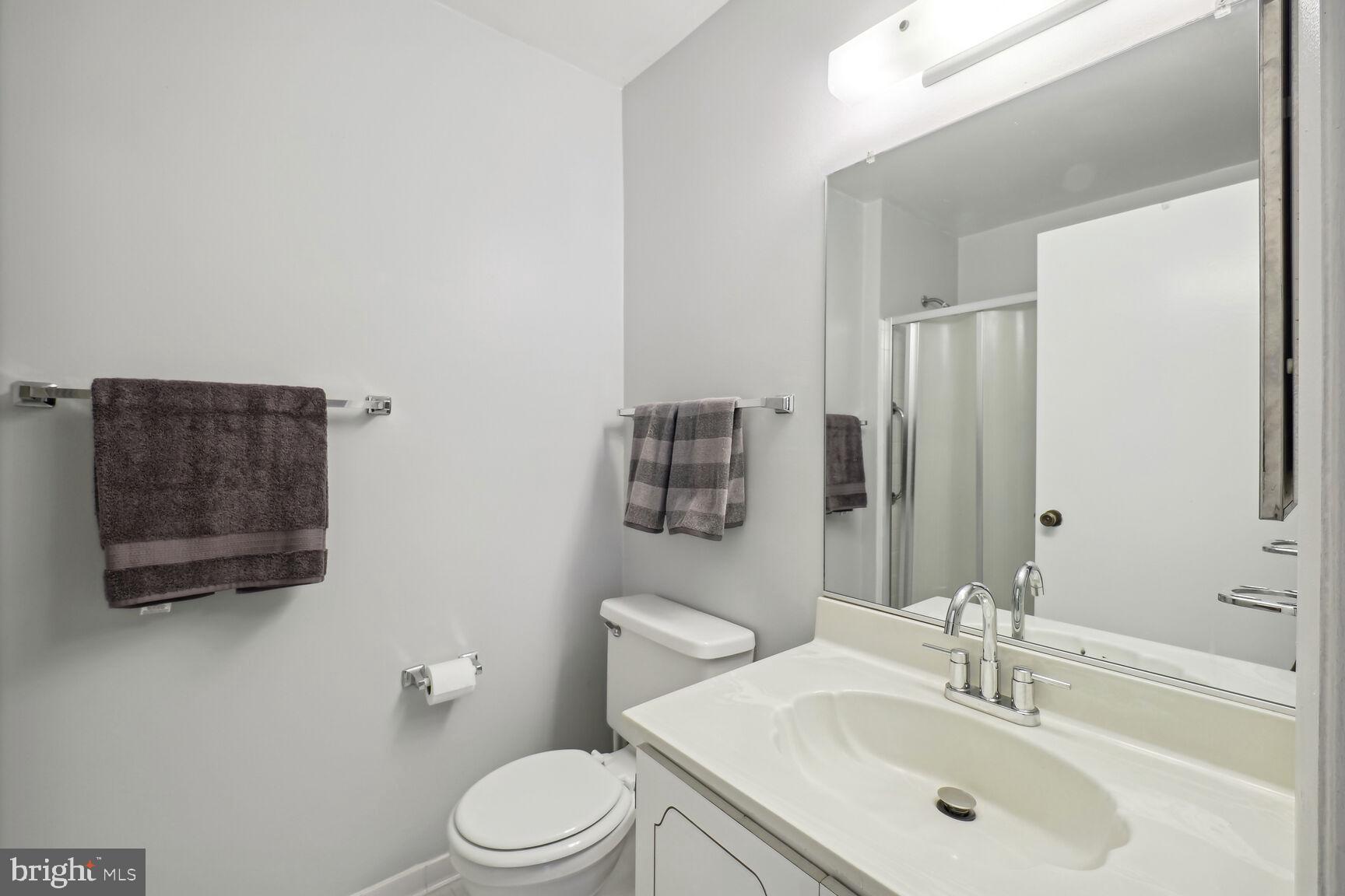 LEISURE WORLD - Residential