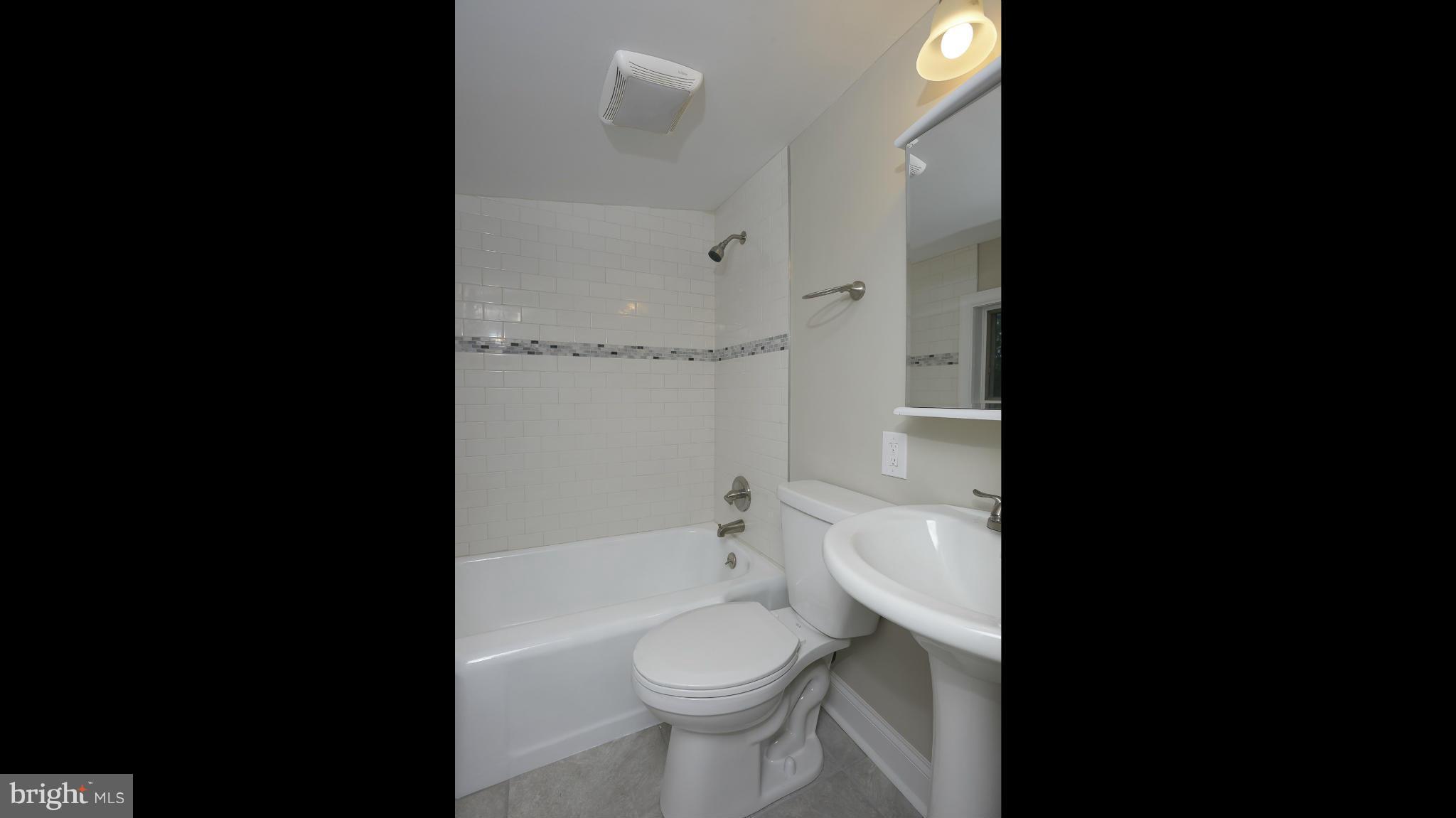 CATONSVILLE MANOR - Residential