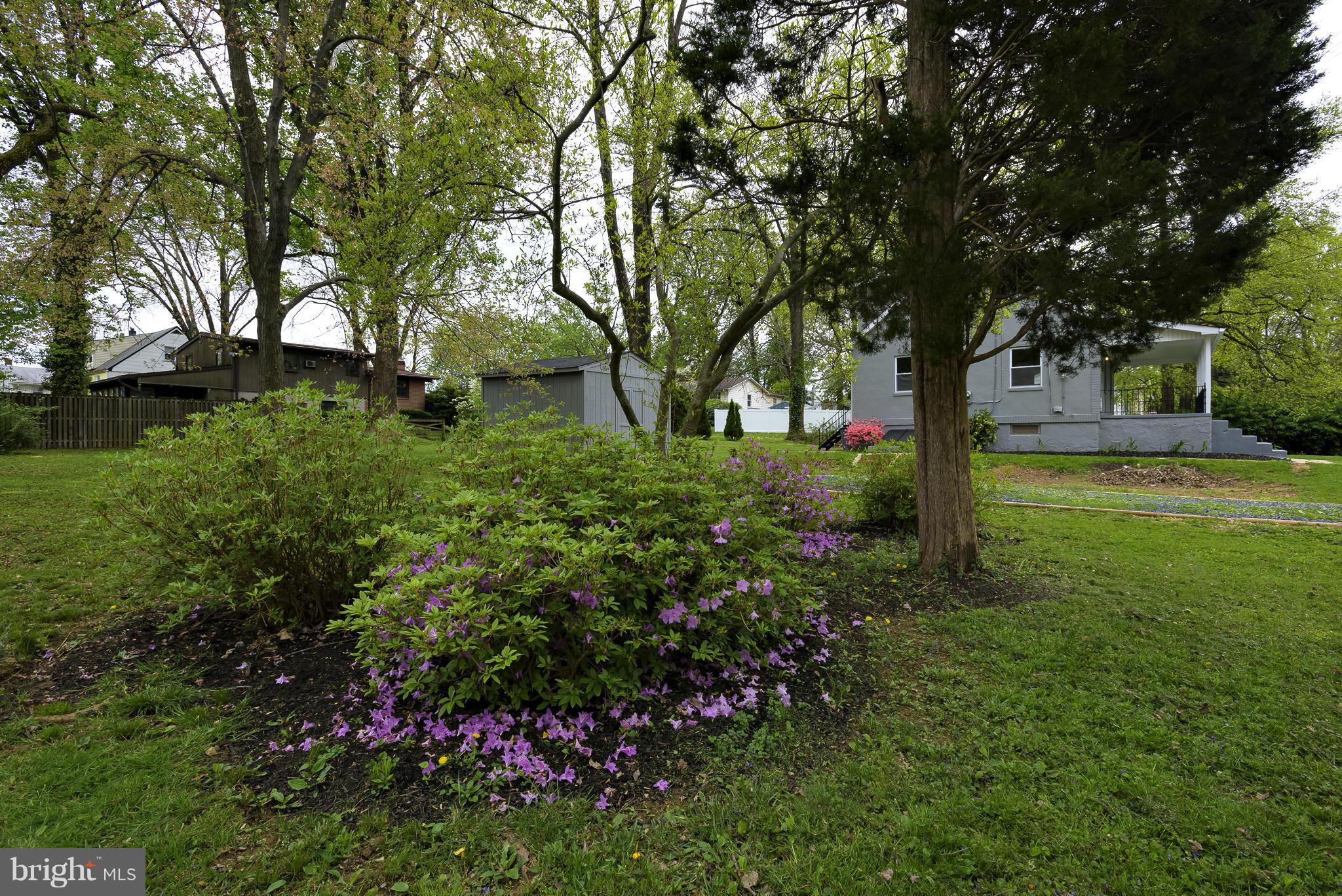 CATONSVILLE MANOR - Residential