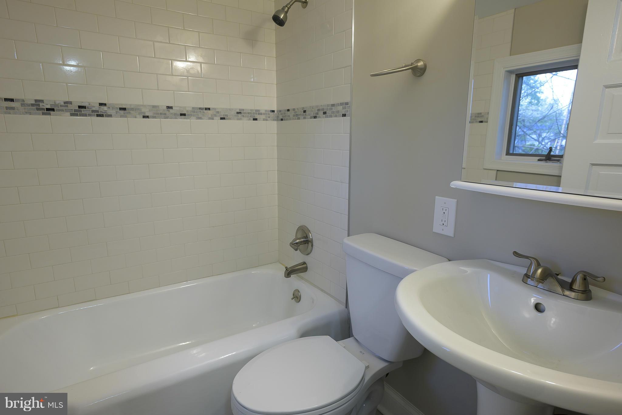 CATONSVILLE MANOR - Residential