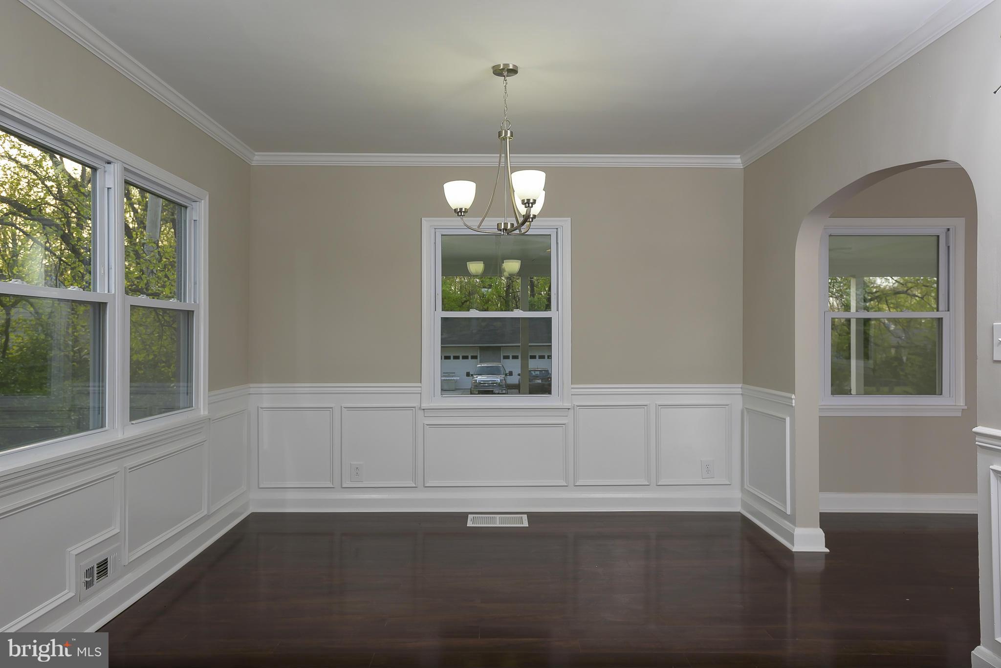 CATONSVILLE MANOR - Residential