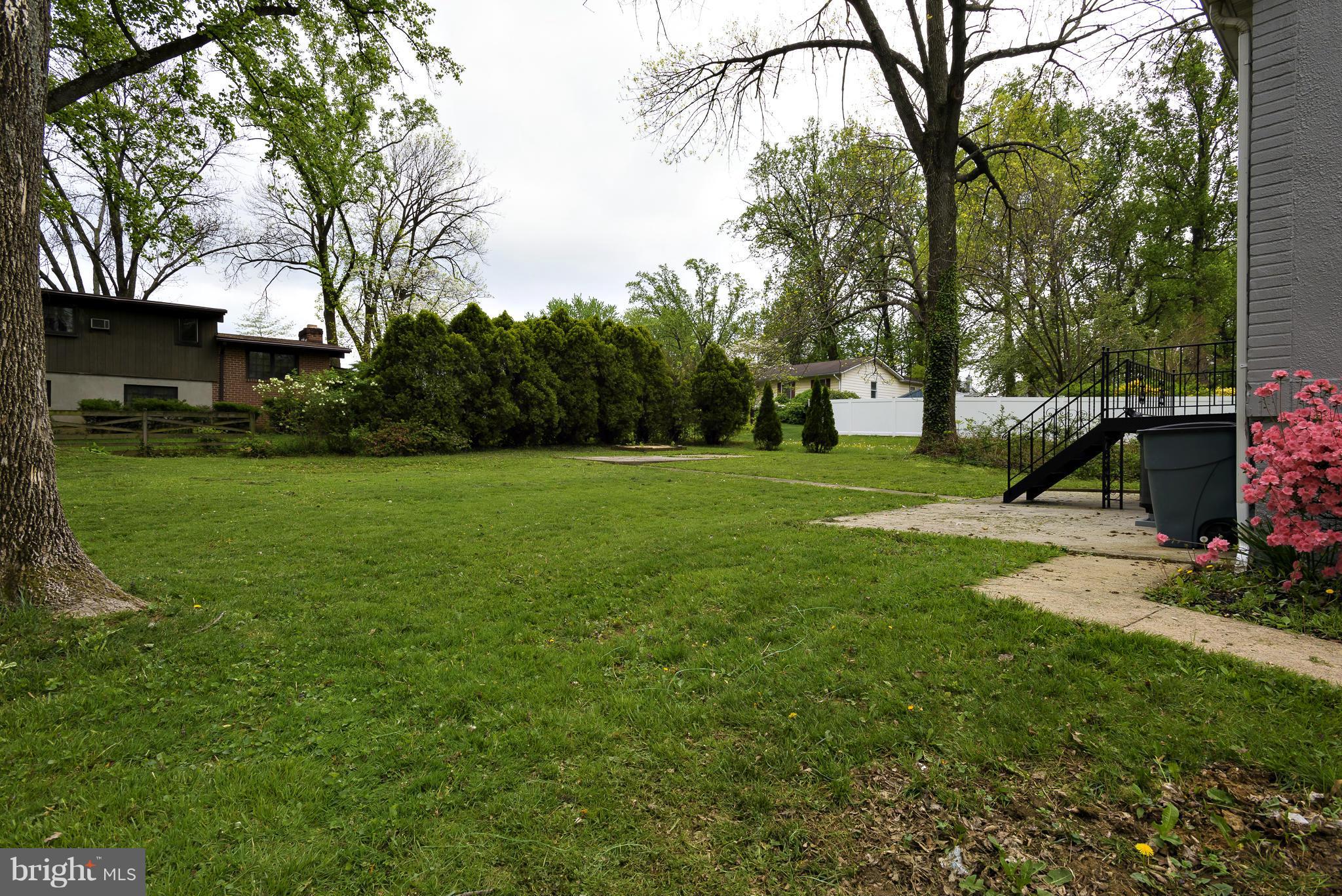 CATONSVILLE MANOR - Residential