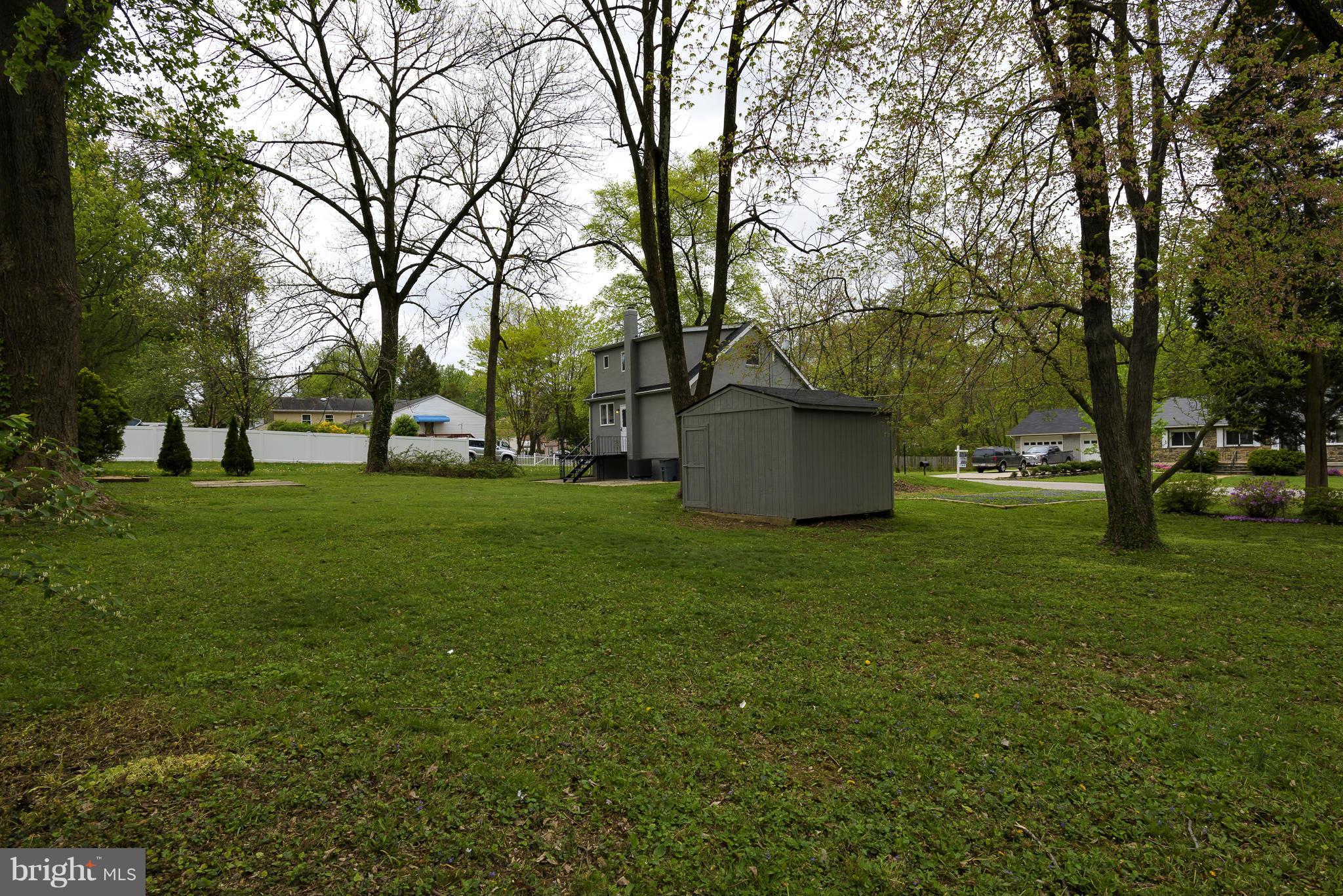 CATONSVILLE MANOR - Residential