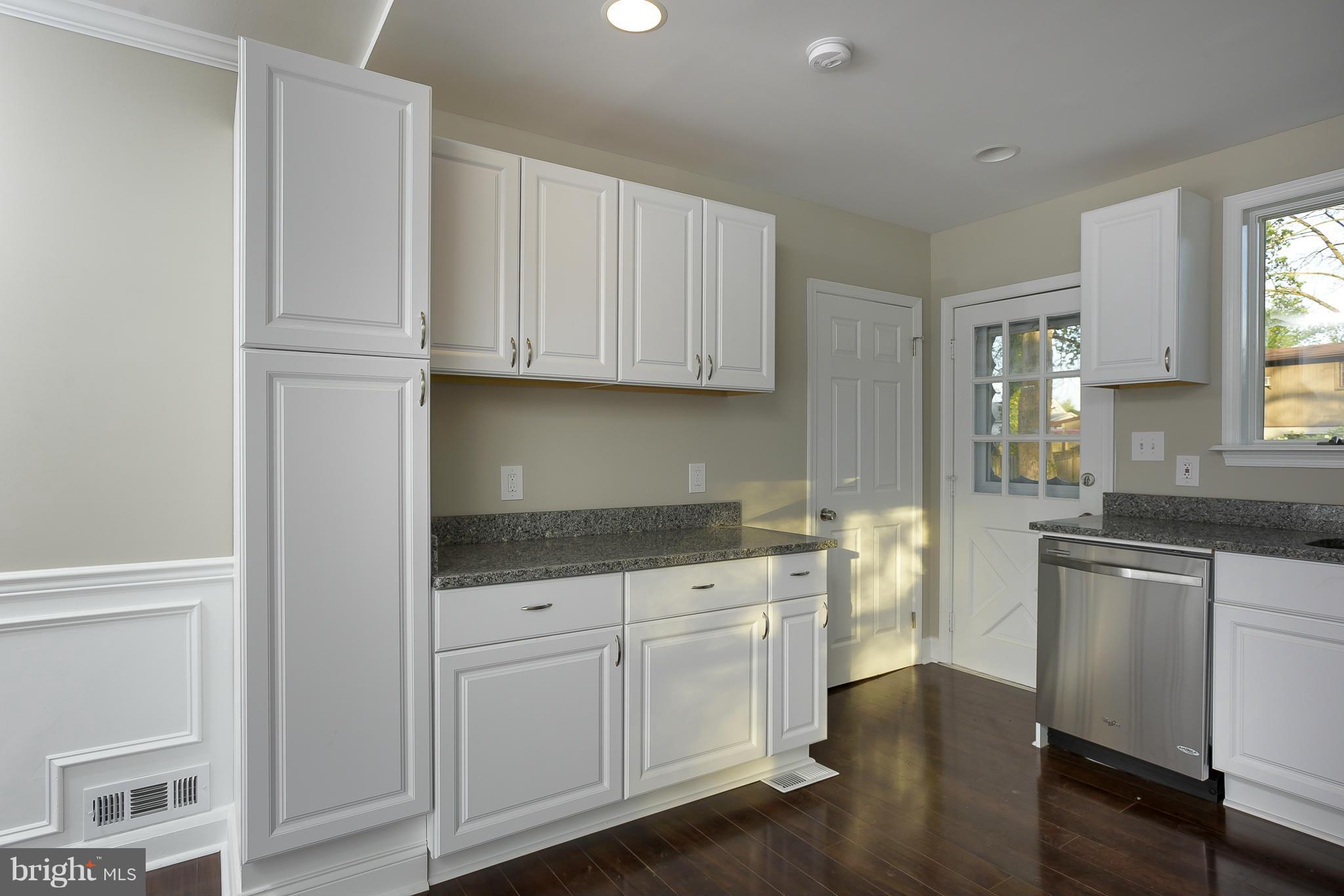 CATONSVILLE MANOR - Residential