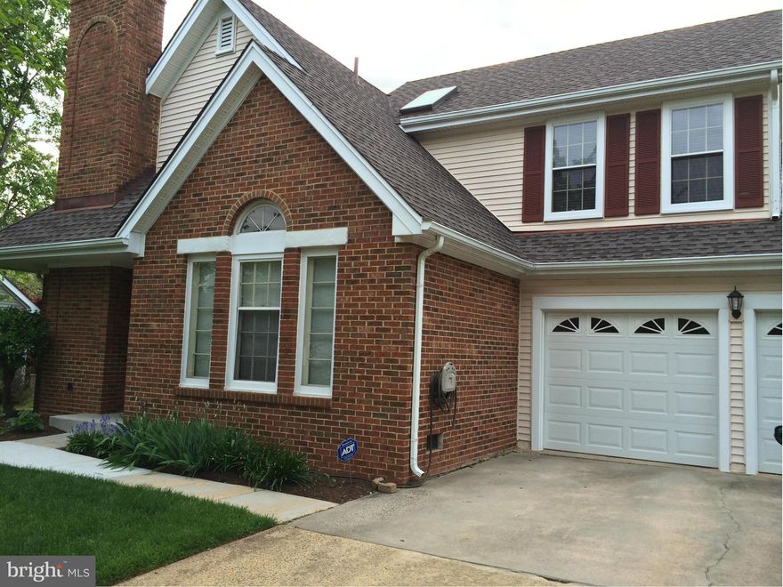 IMMACULATE & STUNNING 4BR, 3FBA, 2-CAR GARAGE SFH ON PRIVATE CUL-DE-SAC BACKING TO LUSH COMMON AREA IN CHANTILLY HIGHLANDS *2-STORY VAULTED CEILING W/SKYLIGHTS IN LR/DR COMBO*REMODELED KITCHEN W/GRANITE,SS APPLIANCES, CHERRY CABINETS*BREAKFAST RM*MBR W/WIC  DRESSING AREA* WALK-OUT LL W/REC RM,4TH BR,FBA,WET BAR*DECK*CHANTILLY HS .NEW WINDOWS COMING IN 3 WEEKS. SHOWING AFTER 6/14 -SUNDAY 2:00 PM.