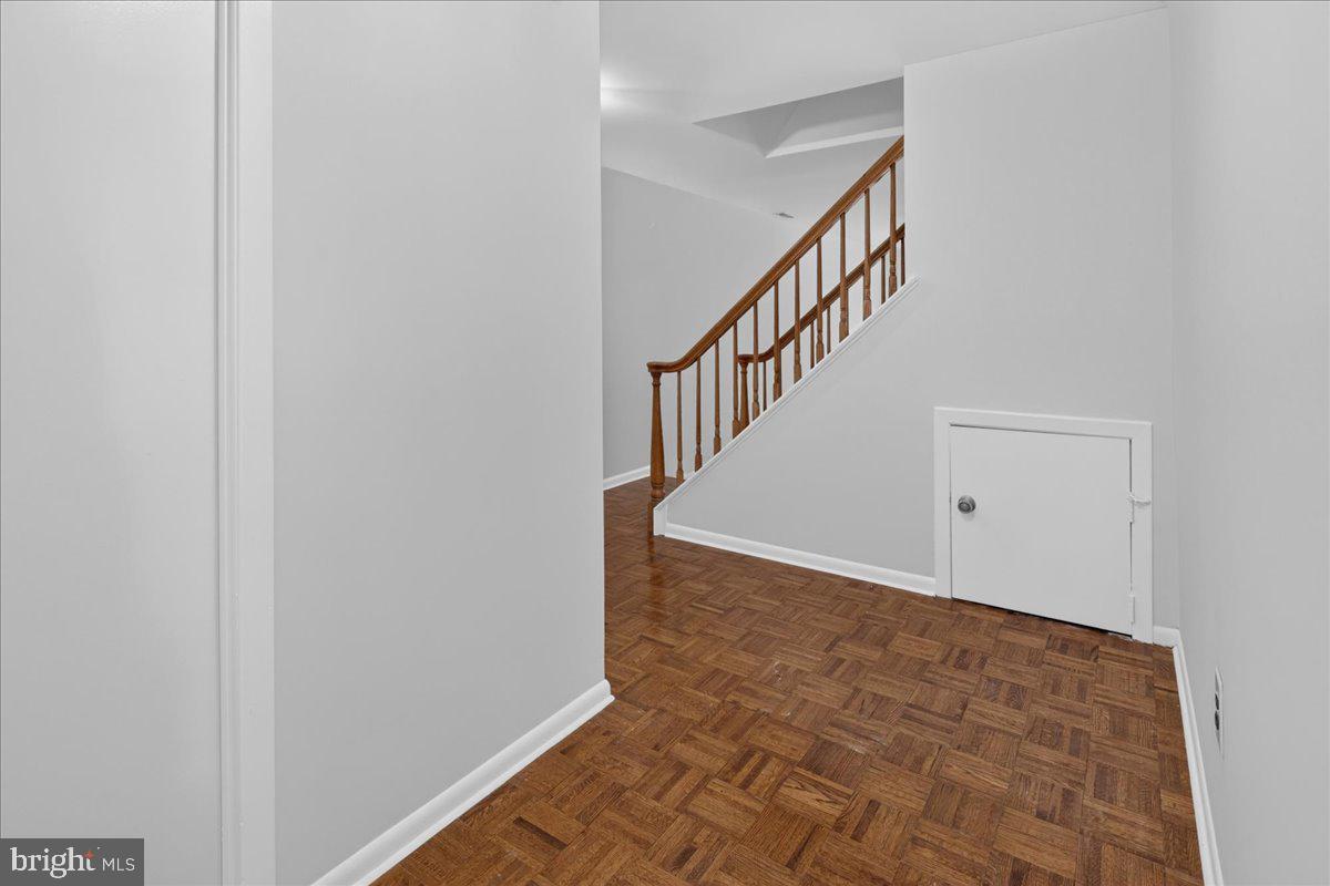 61 TENNYSON DRIVE