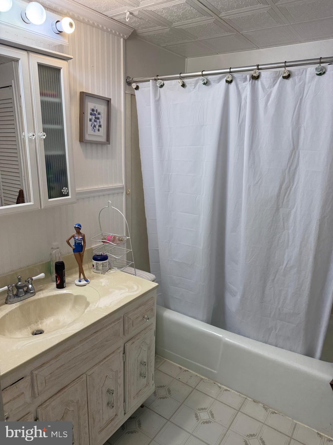 LOMBARDEE BEACH - Residential