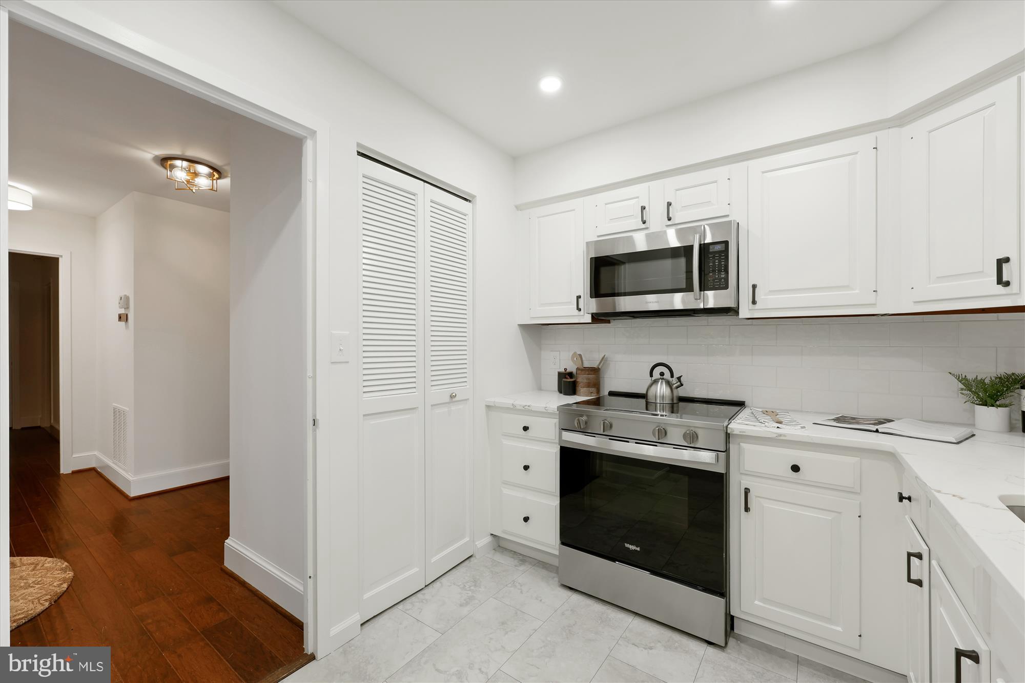 CHEVY CHASE - Residential