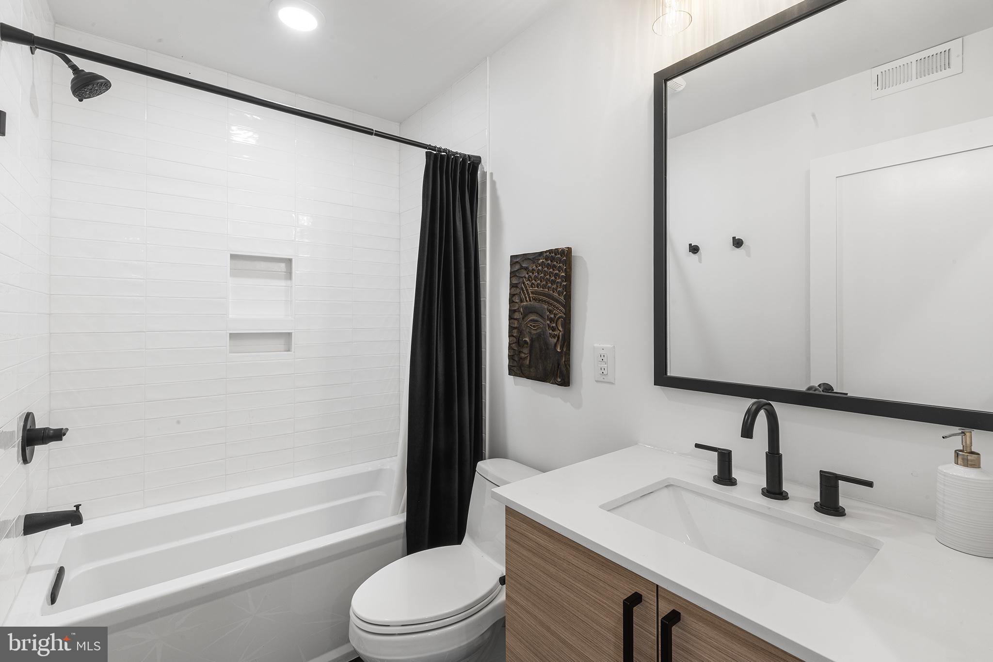 GRADUATE HOSPITAL - Residential