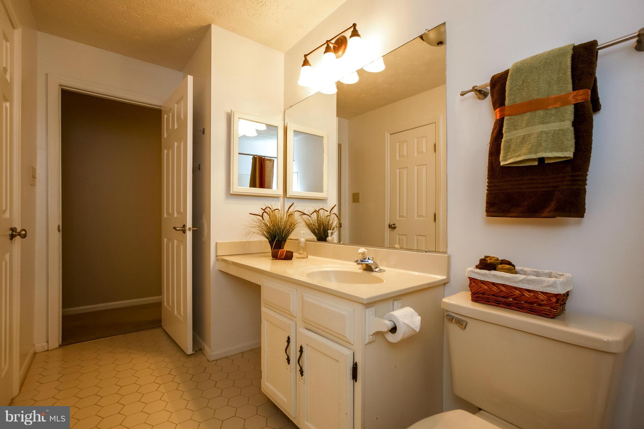 CLEMENS CROSSING - Residential Lease