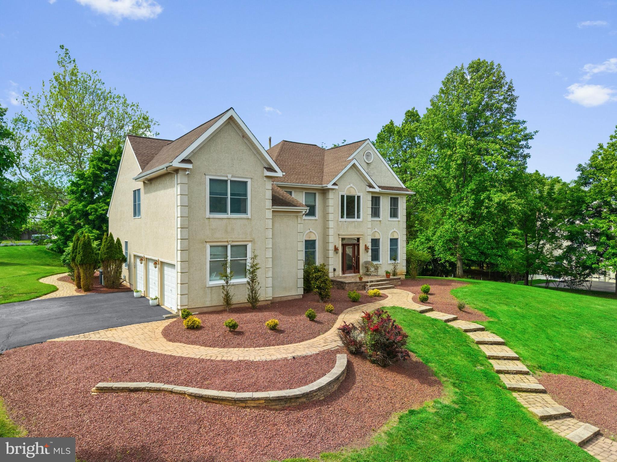 HILLS AT NORTHAMPT - Residential