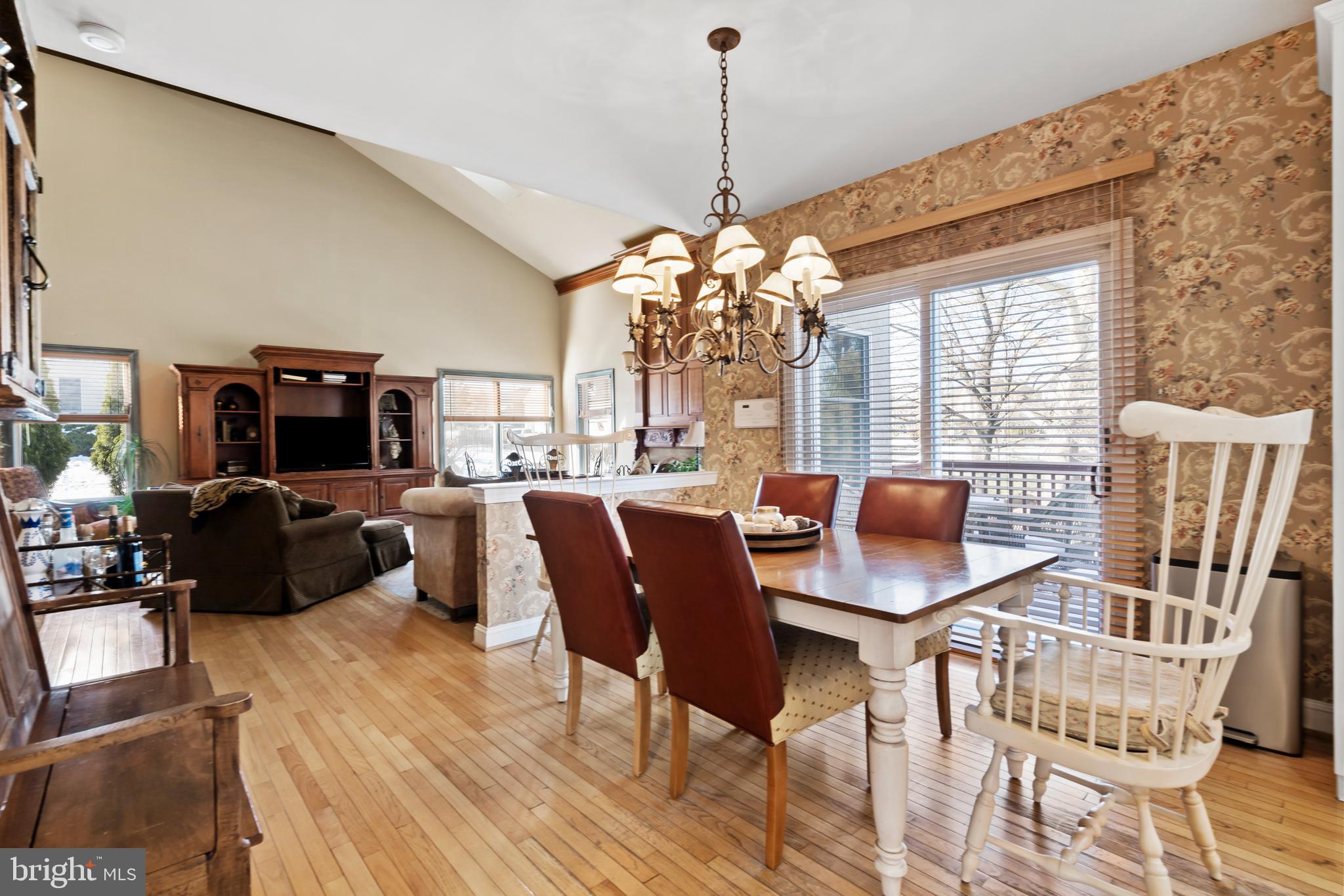 HILLS AT NORTHAMPT - Residential